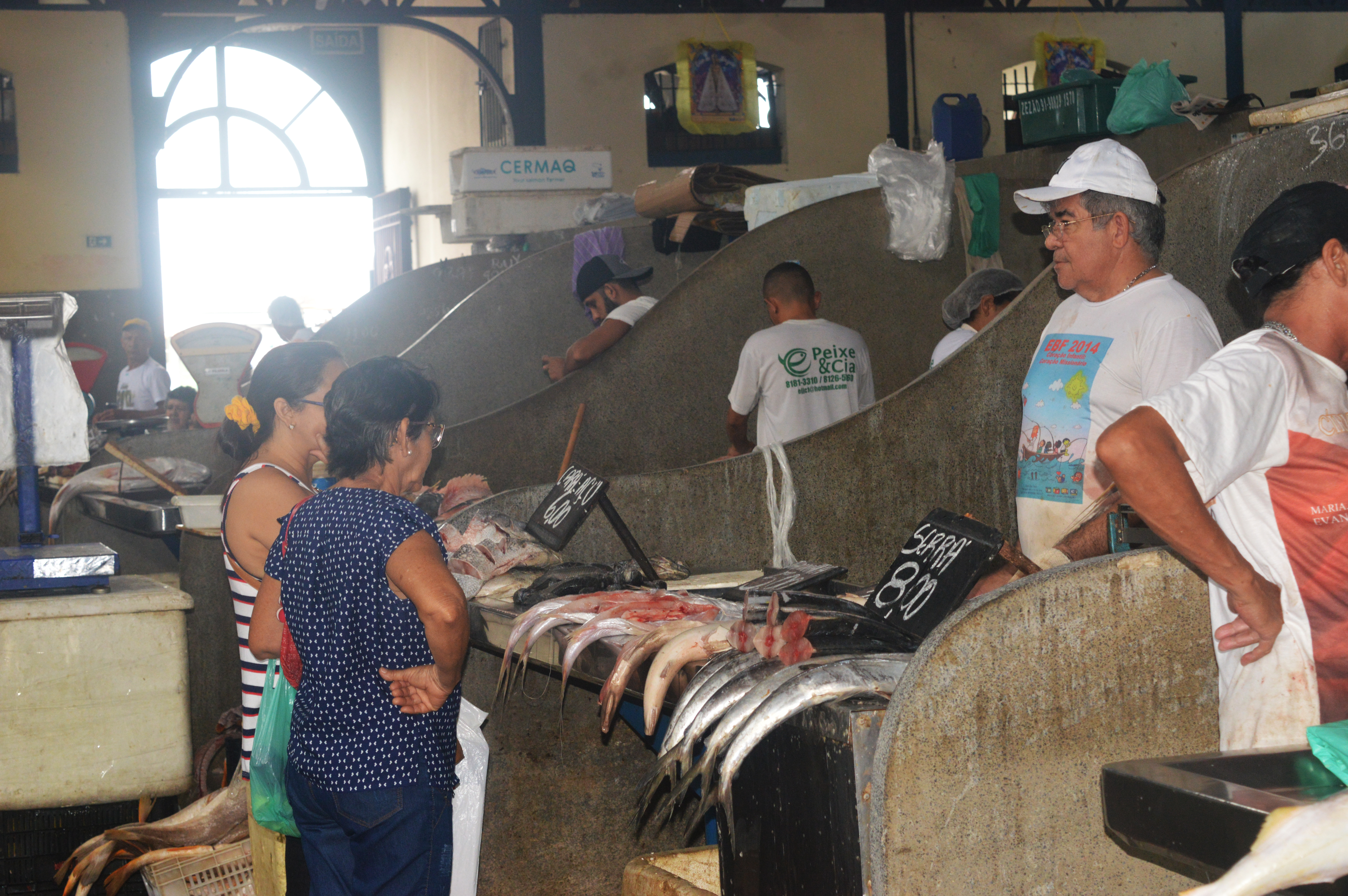 Queda de preço faz pescado ganhar espaço na mesa do almoço Círio