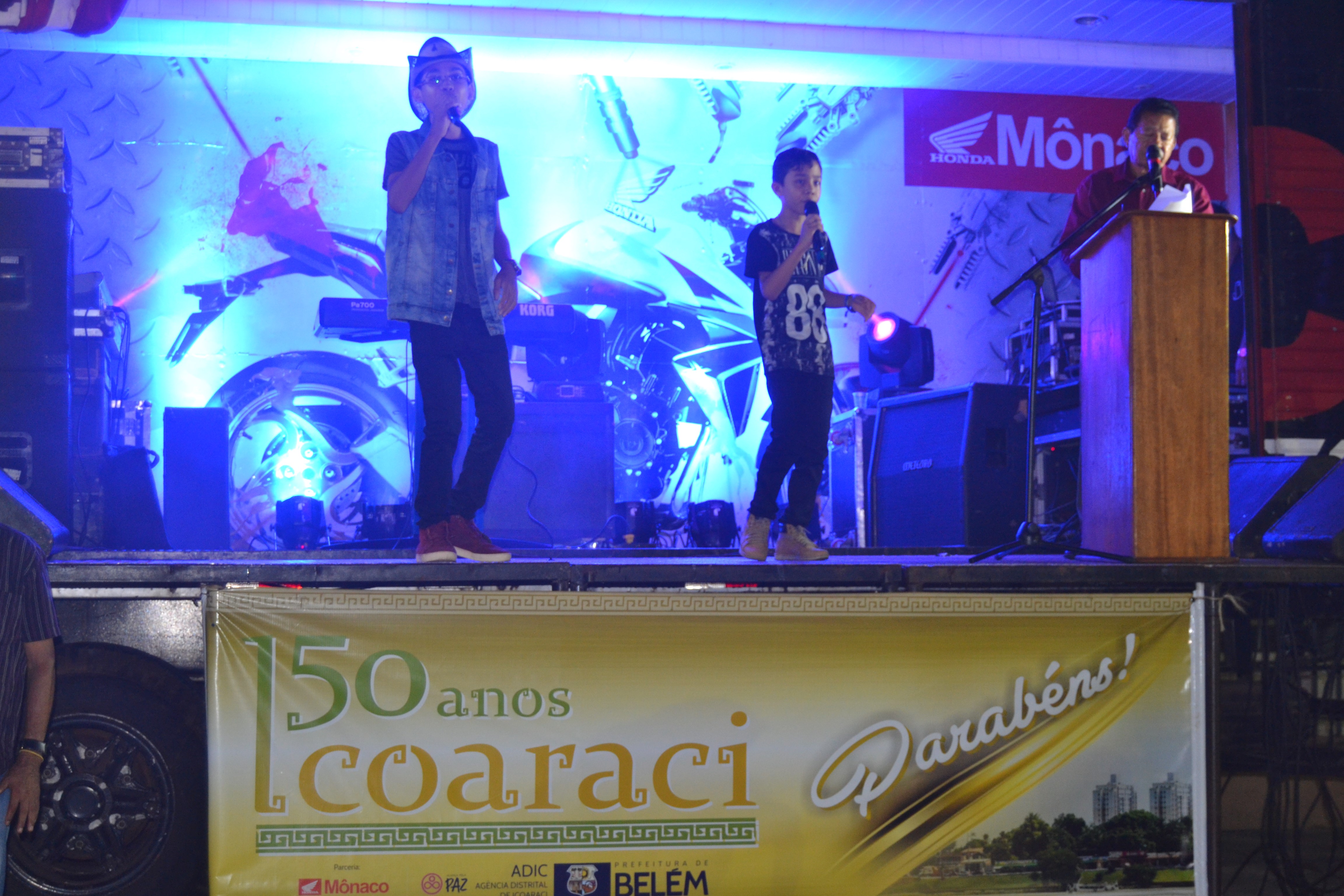 Festa de aniversário de Icoaraci termina com shows e corte de bolo de três metros