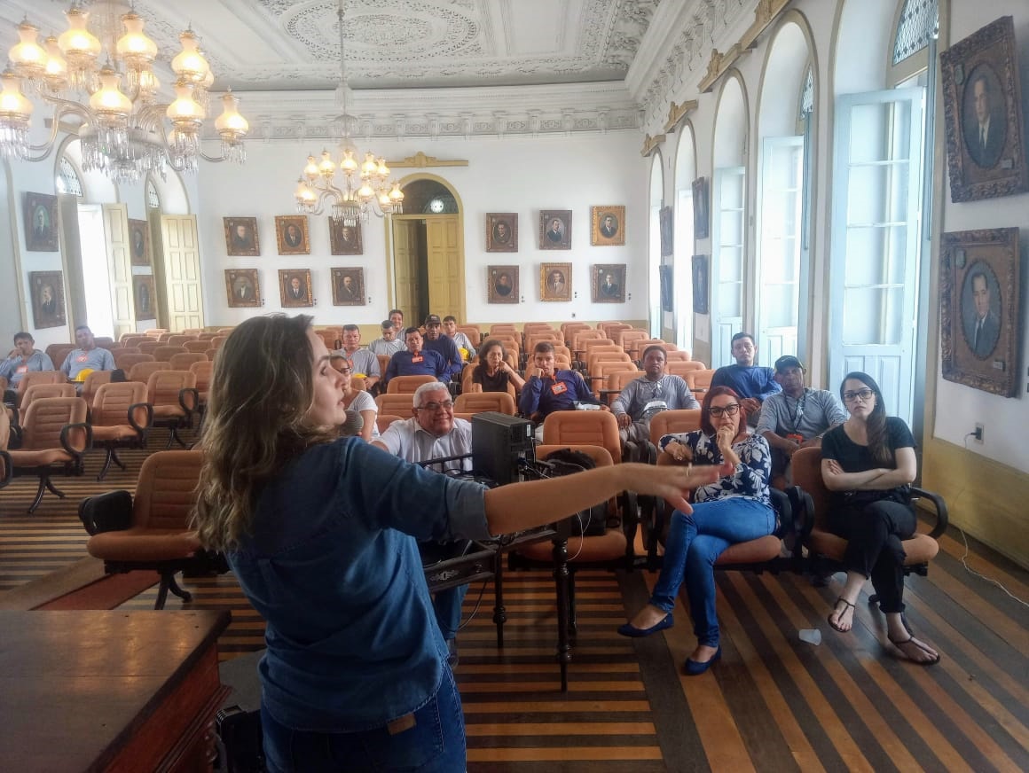 Obras no palácio Antônio Lemos começam pela rede elétrica
