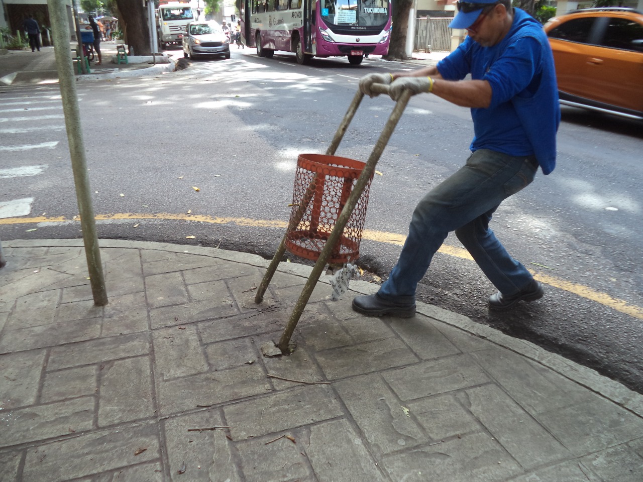 Praça Batista Campos recebe iluminação e cuidados especiais para o Círio
