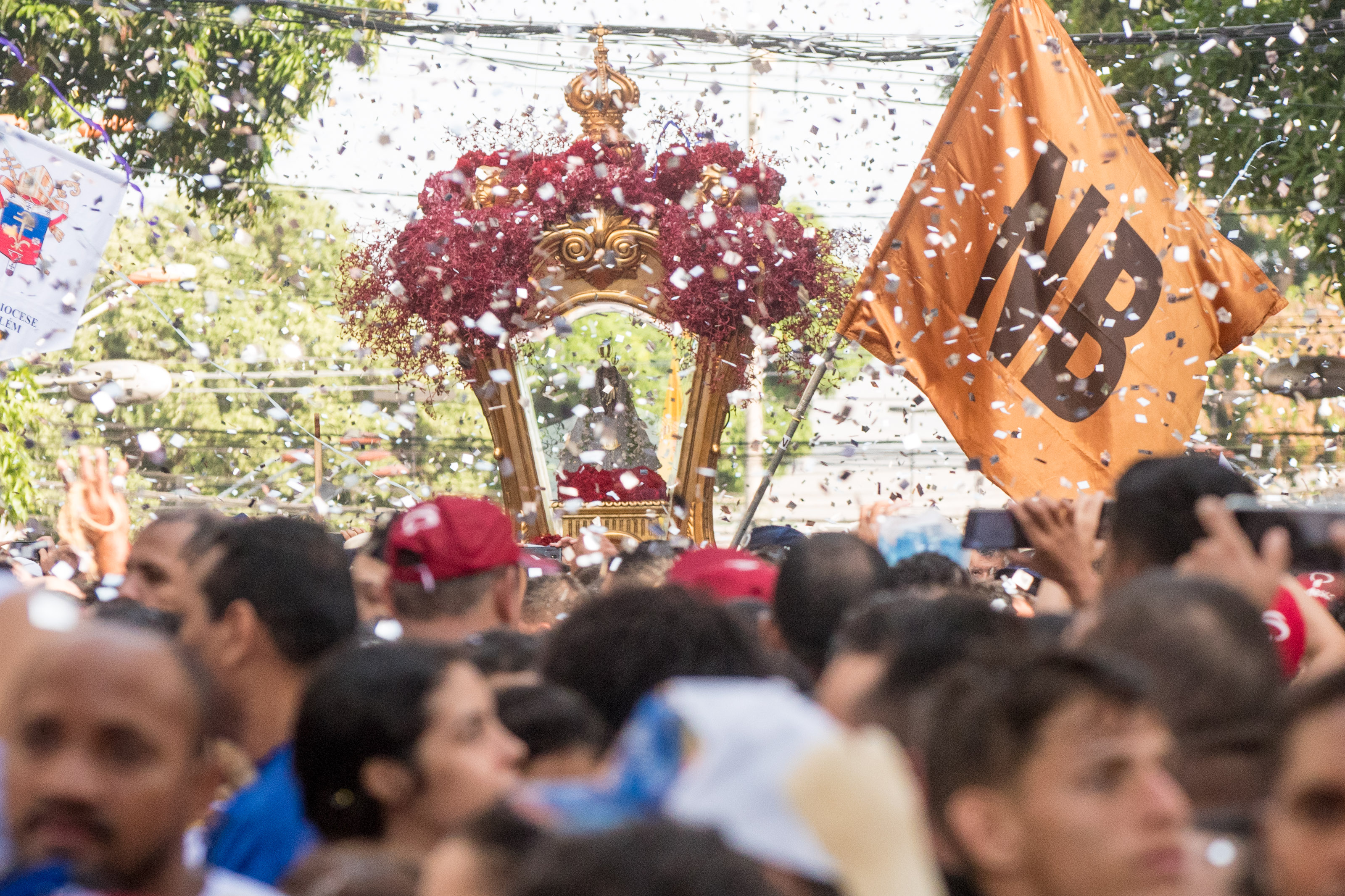 Cerca de 2 milhões de pessoas celebraram o Círio de Nazaré neste domingo