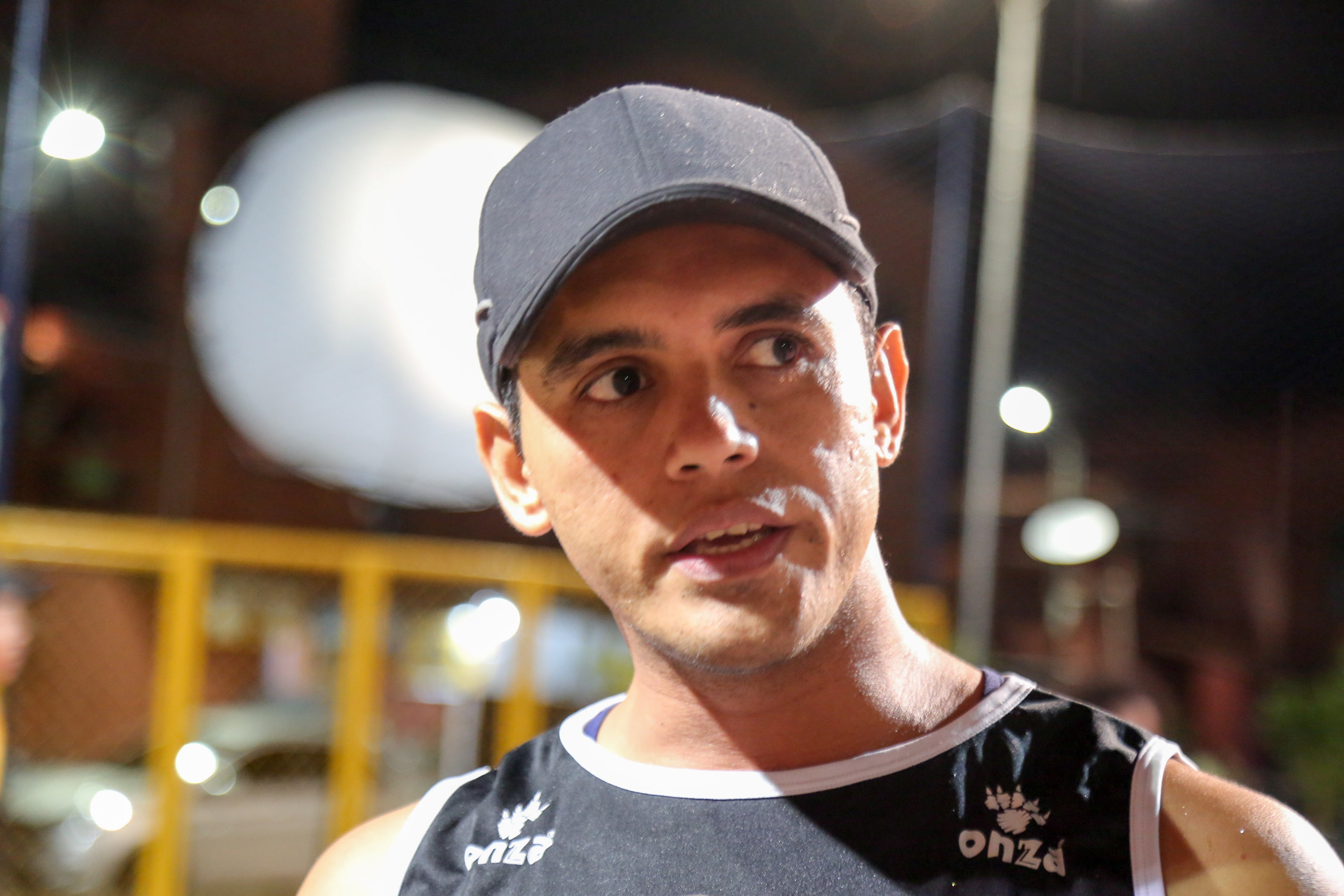 Vila da Barca ganha quadra de vôlei reformada e obras de pavimentação 