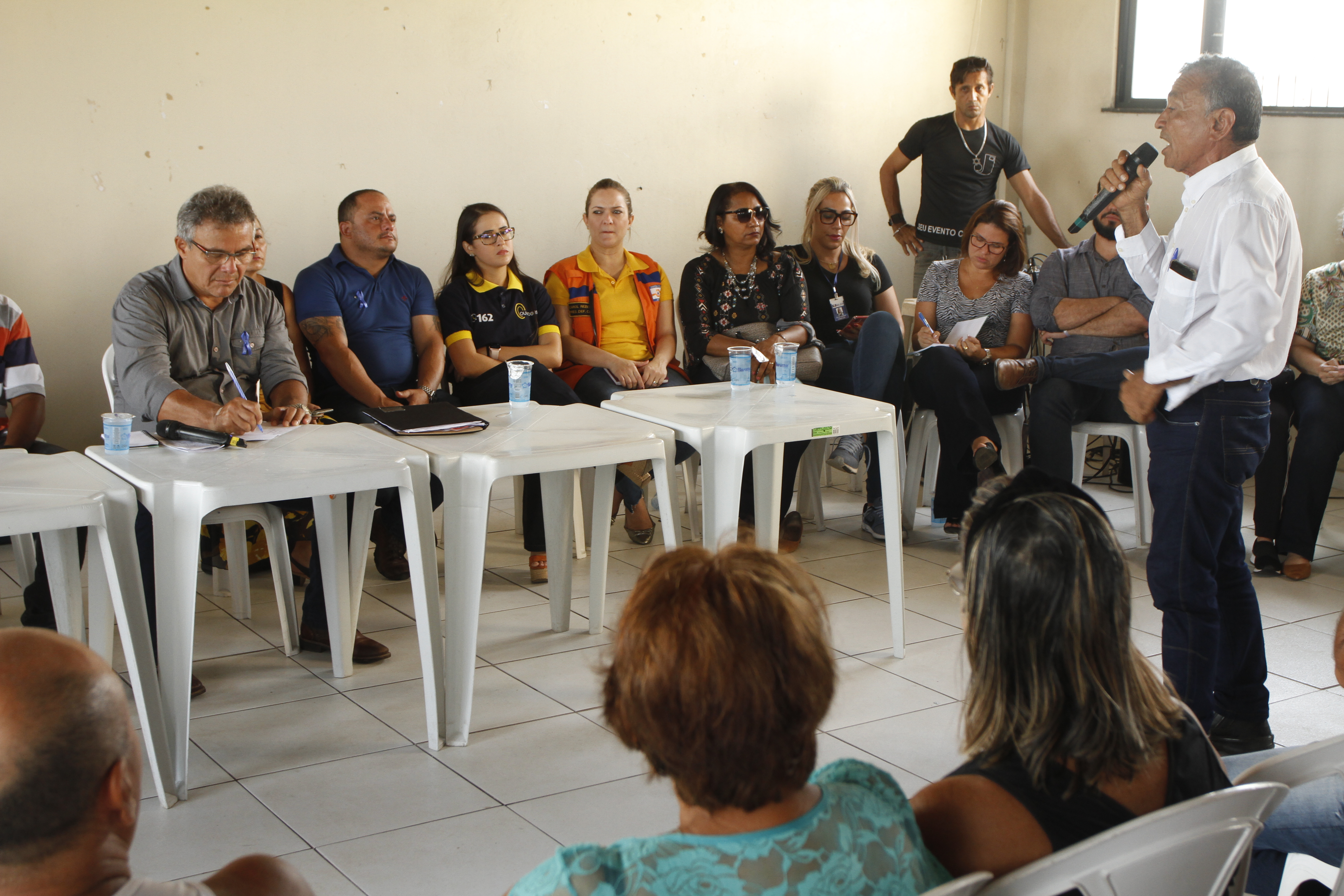 Diálogo com a comunidade marca a abertura do Prefeitura no Bairro, na Terra Firme