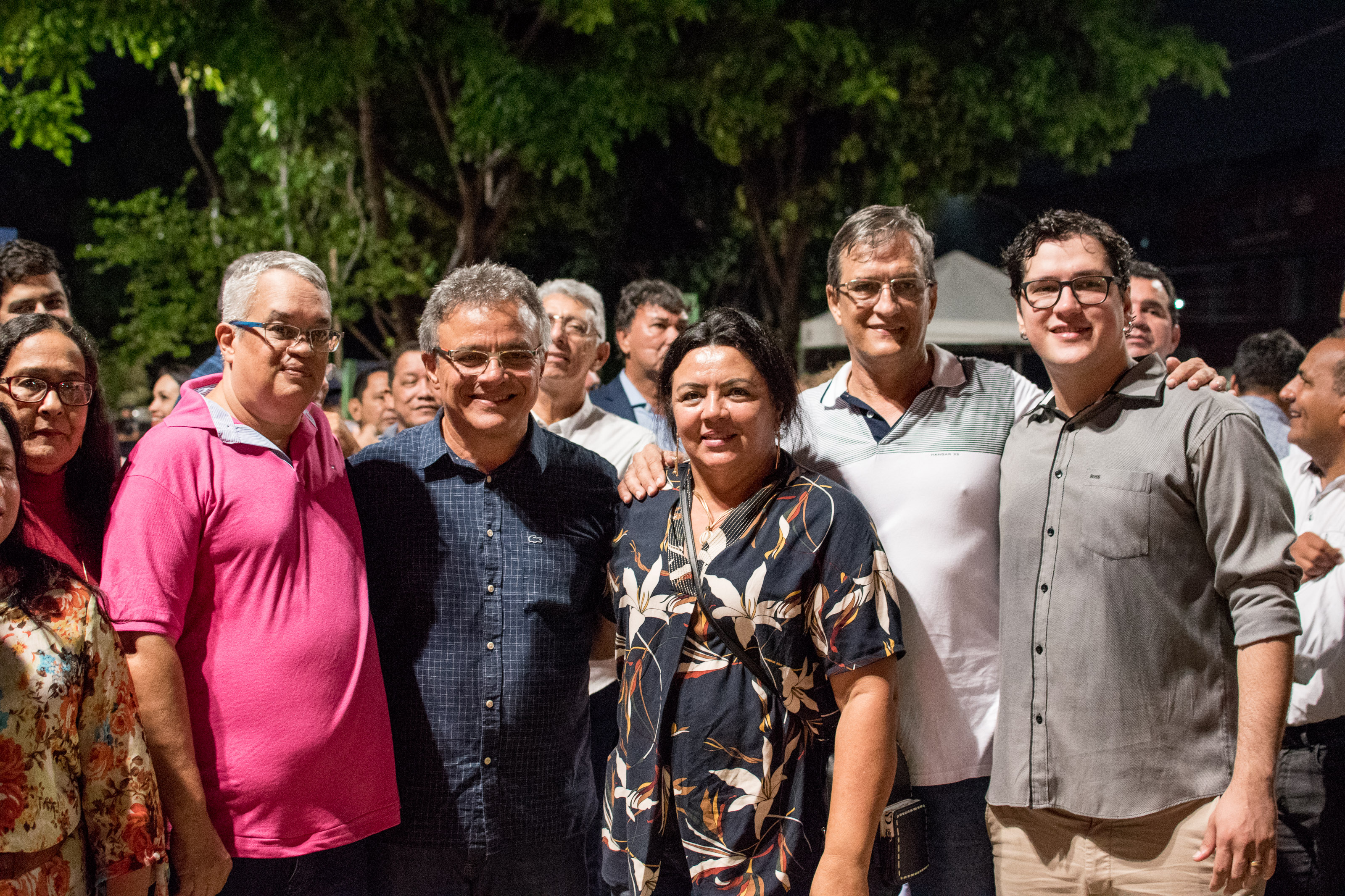 Prefeitura de Belém entrega praça revitalizada no Marco
