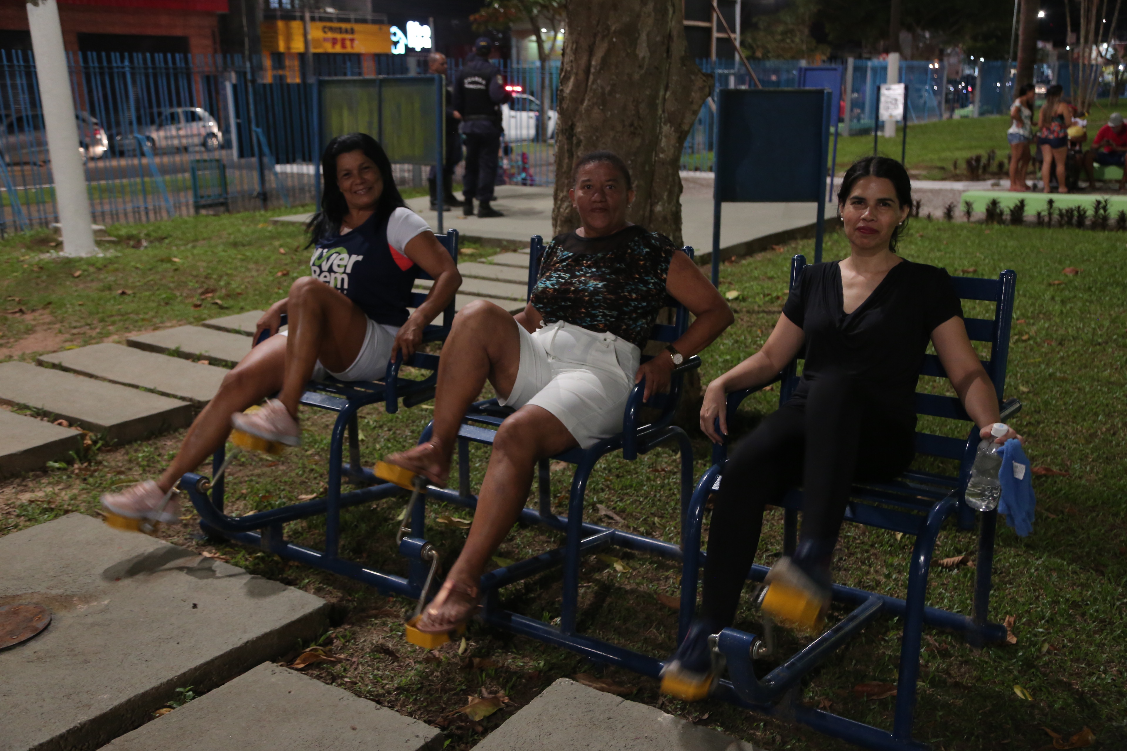 Bairro da Marambaia ganha praça totalmente reformada