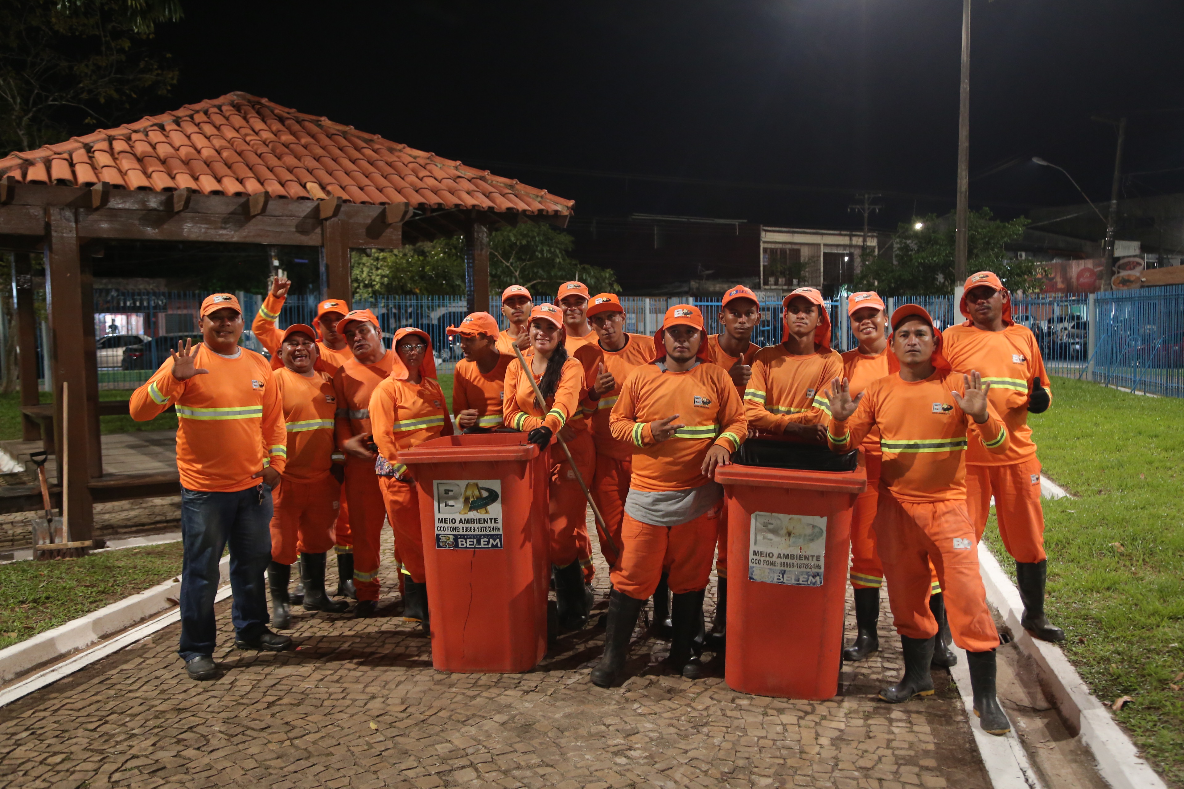 Bairro da Marambaia ganha praça totalmente reformada