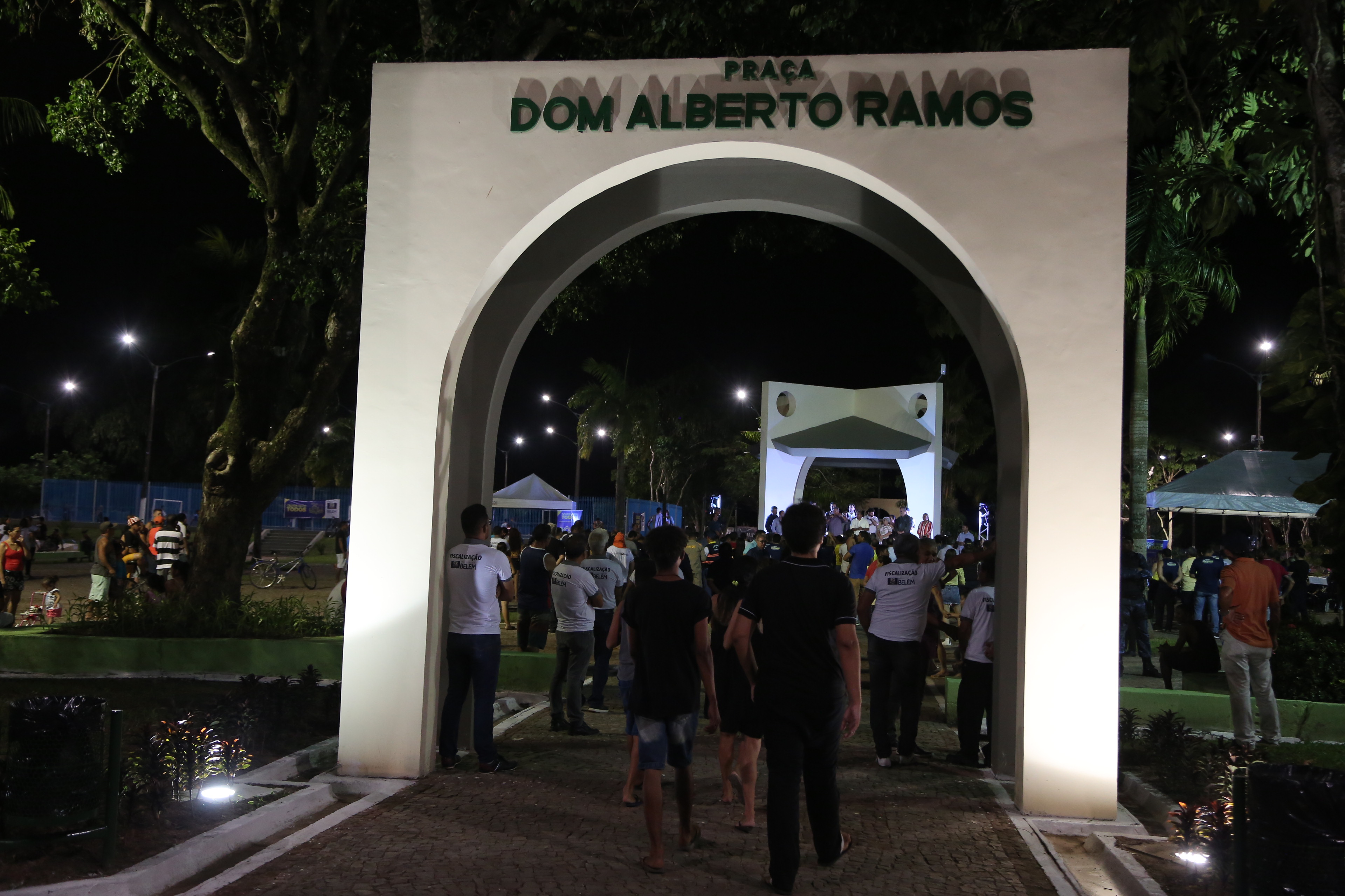 Bairro da Marambaia ganha praça totalmente reformada