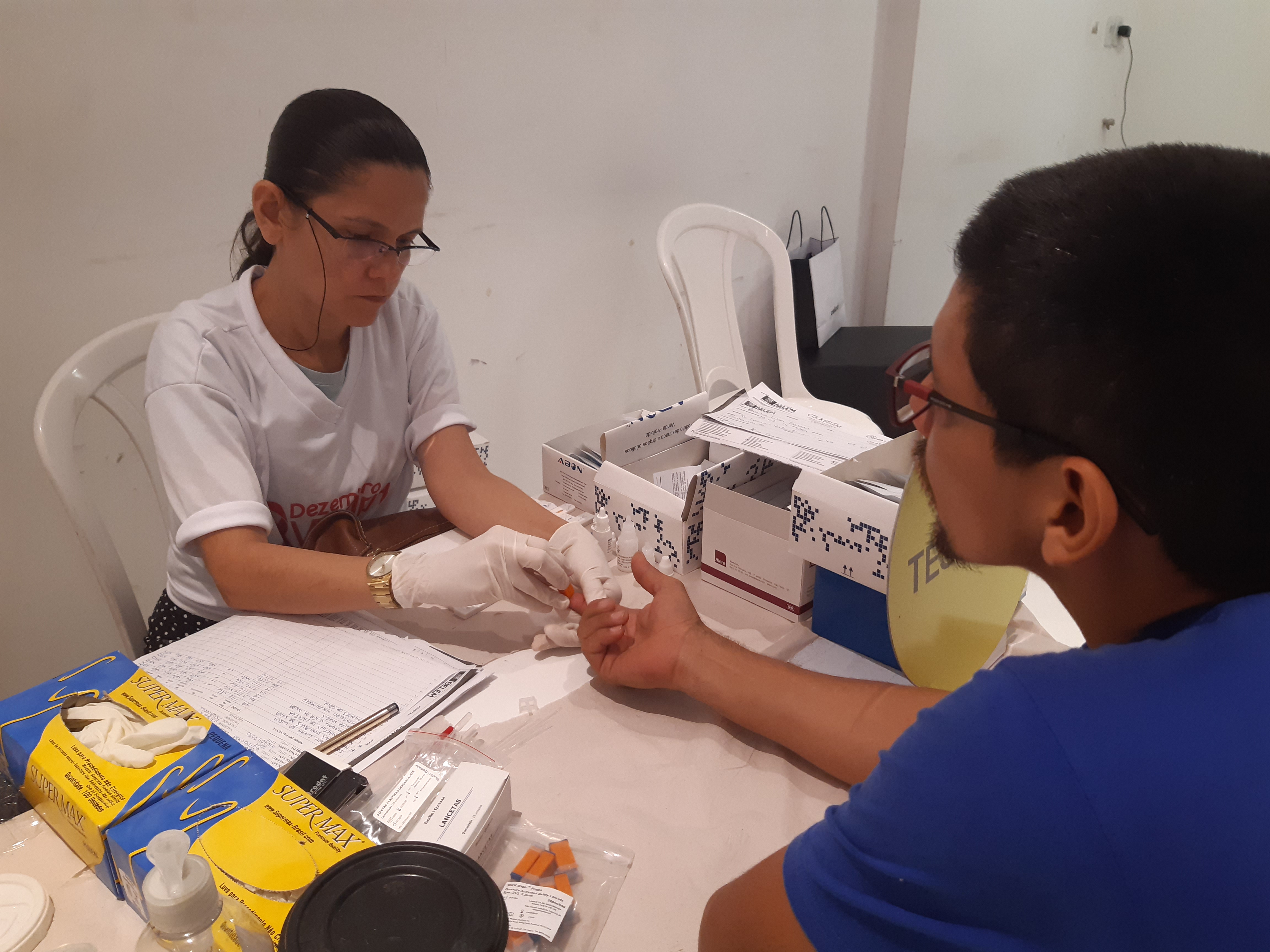 Programação especial marca o dia de luta contra a Aids