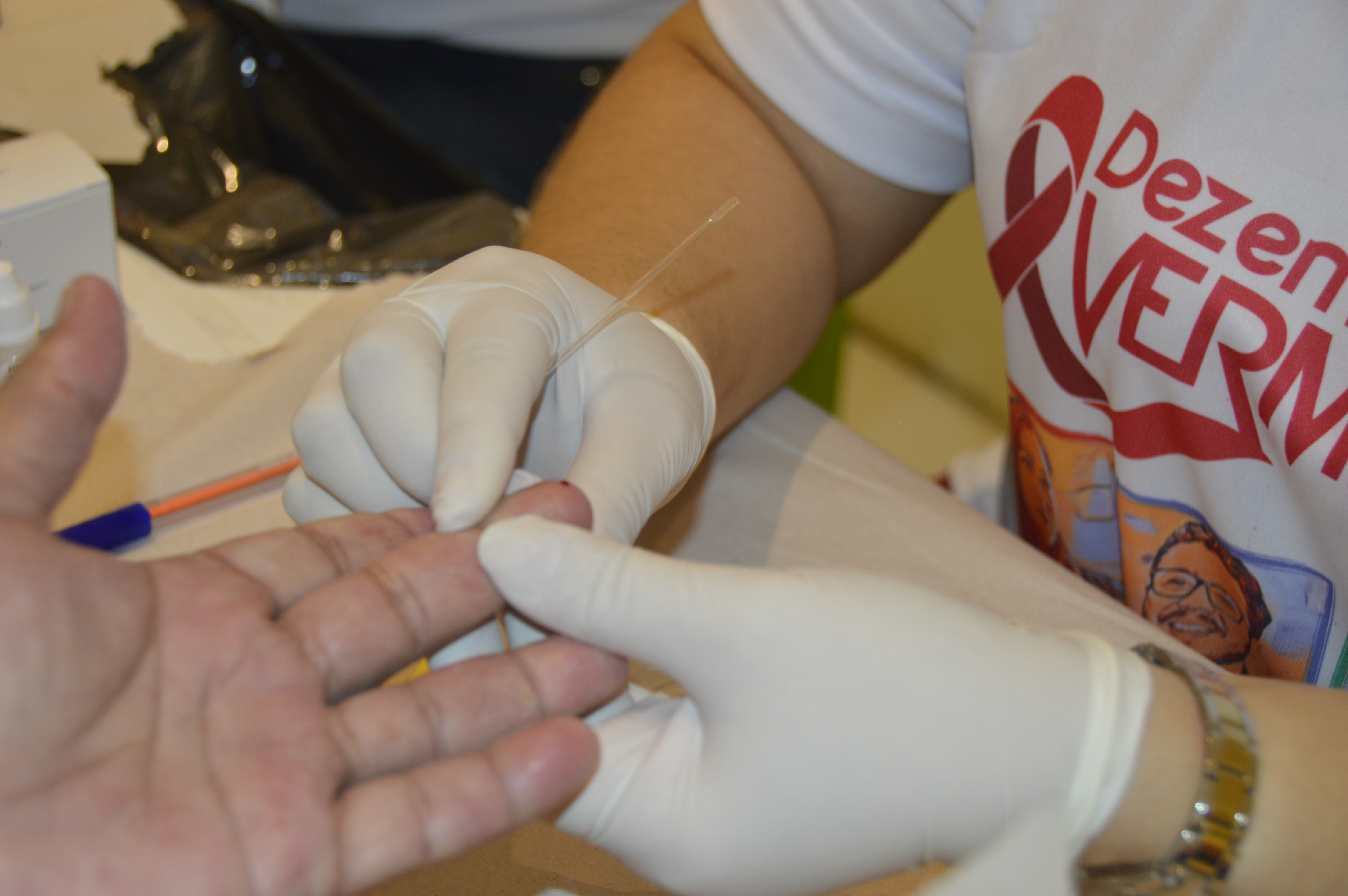 Programação especial marca o dia de luta contra a Aids