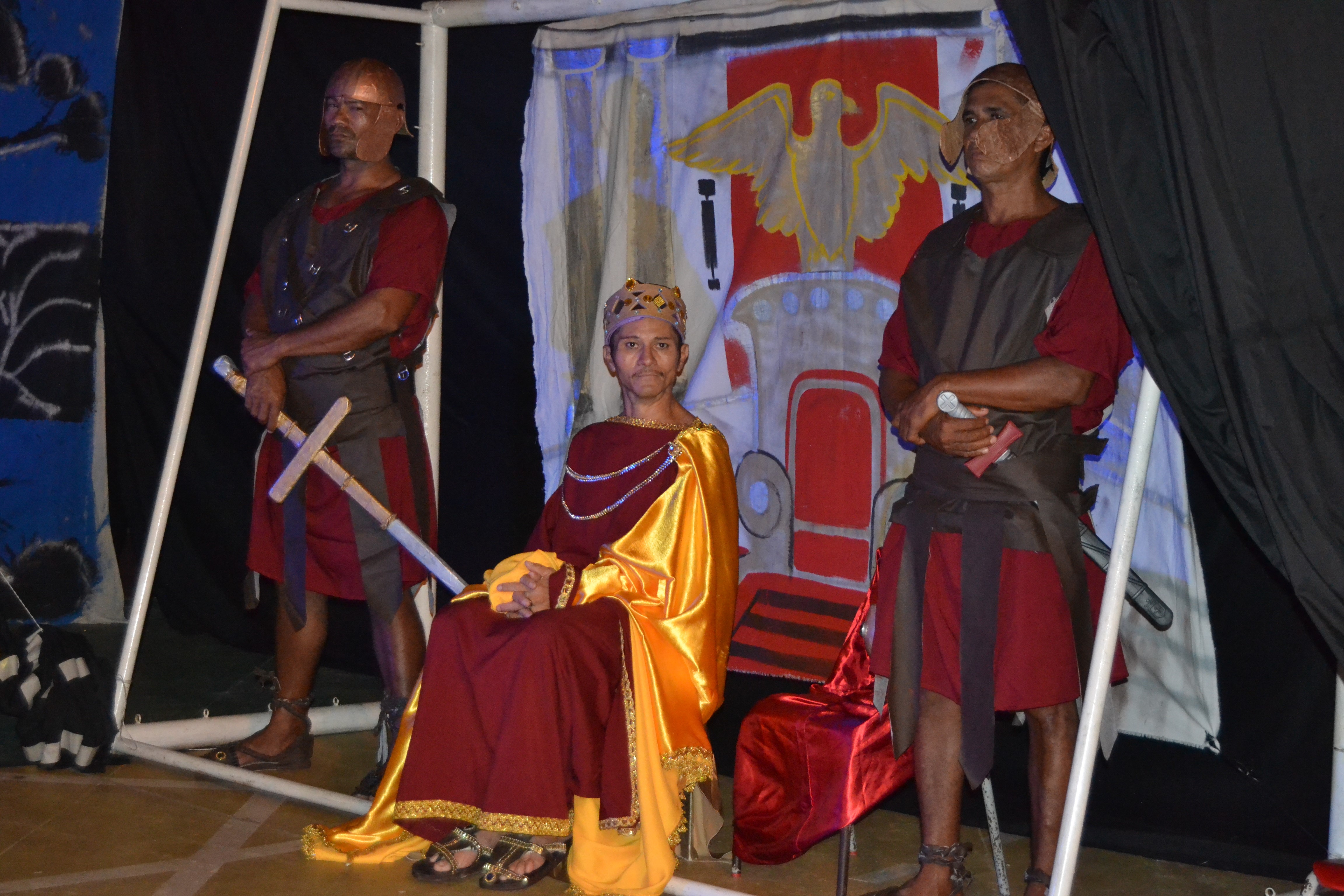 Escola Municipal Alfredo Chaves recebe o espetáculo “Um Natal na Rua de Belém”