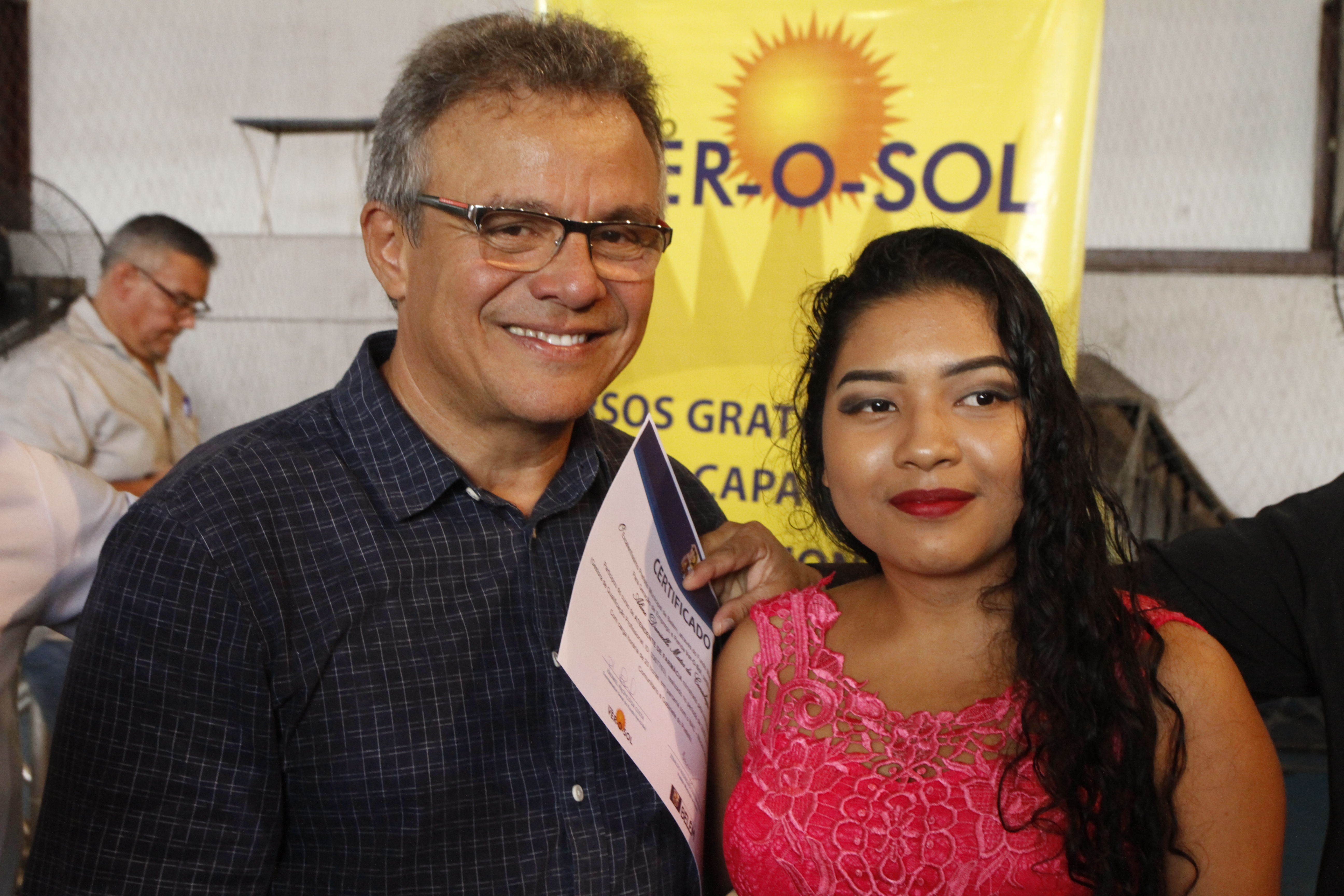 Prefeitura certifica 740 alunos e apresenta novidades para o Fundo Ver-o-Sol e Portal do Trabalhador