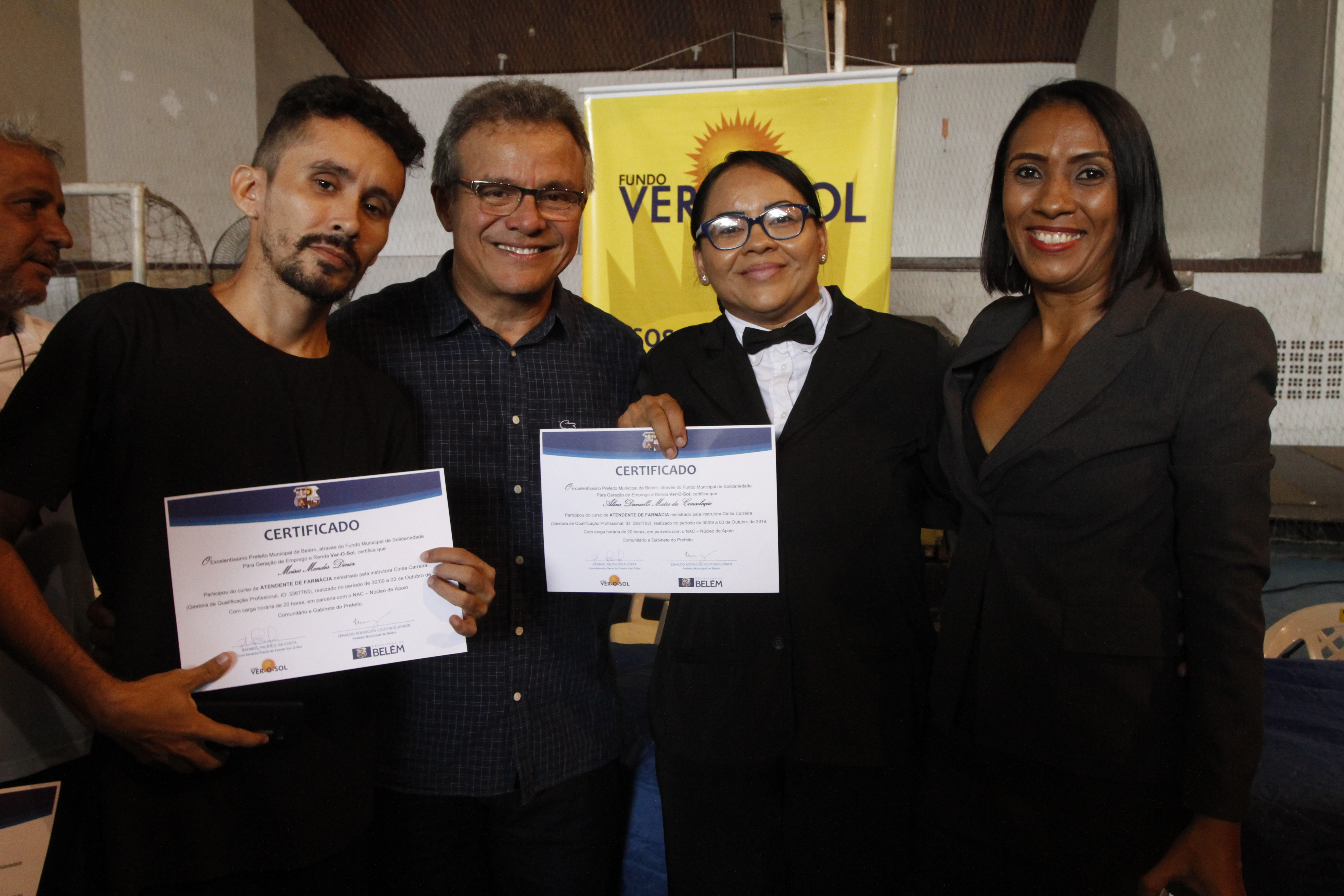 Prefeitura certifica 740 alunos e apresenta novidades para o Fundo Ver-o-Sol e Portal do Trabalhador