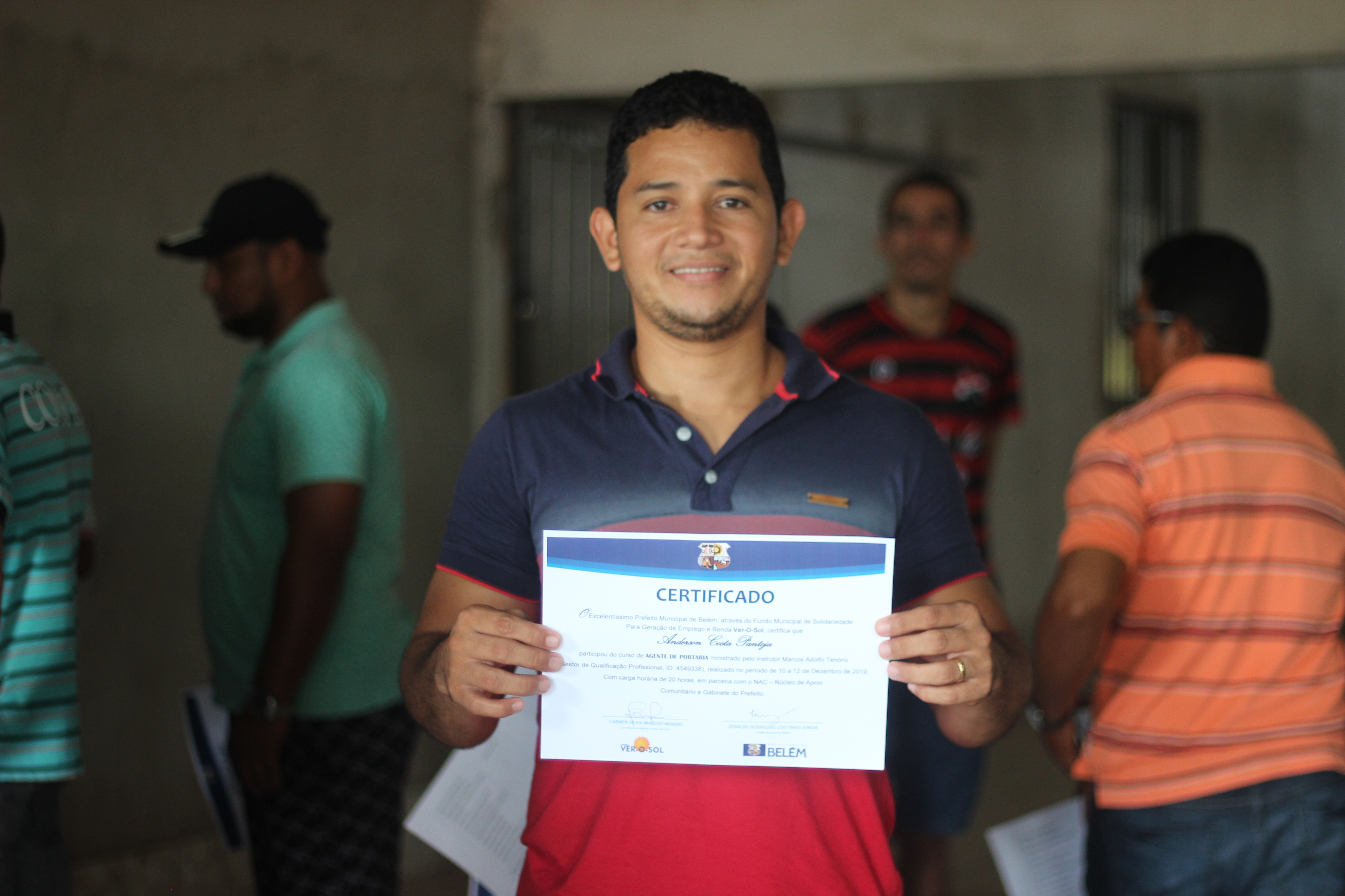 Prefeitura leva oportunidade de qualificação para moradores de Outeiro