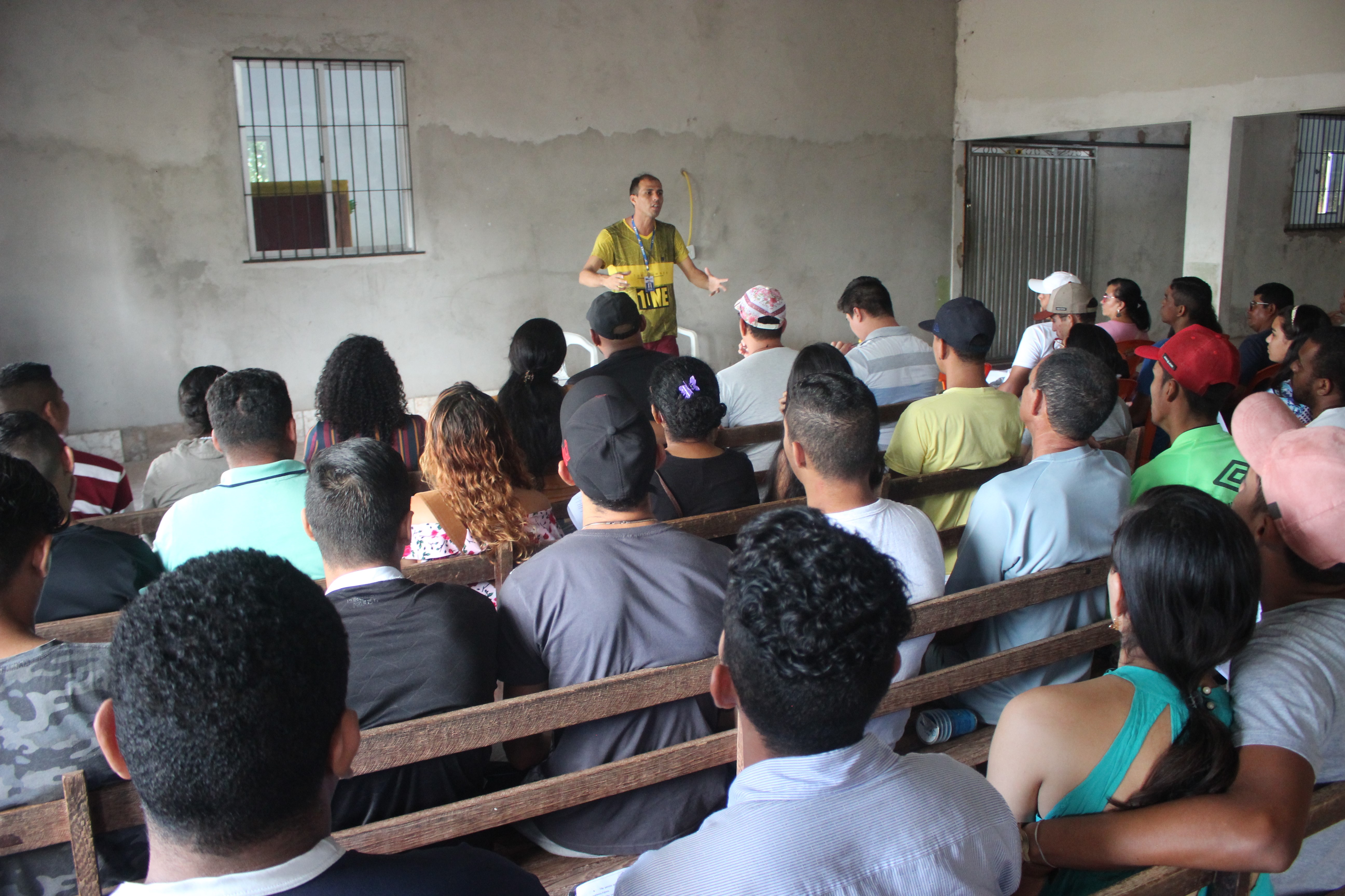 Prefeitura leva oportunidade de qualificação para moradores de Outeiro