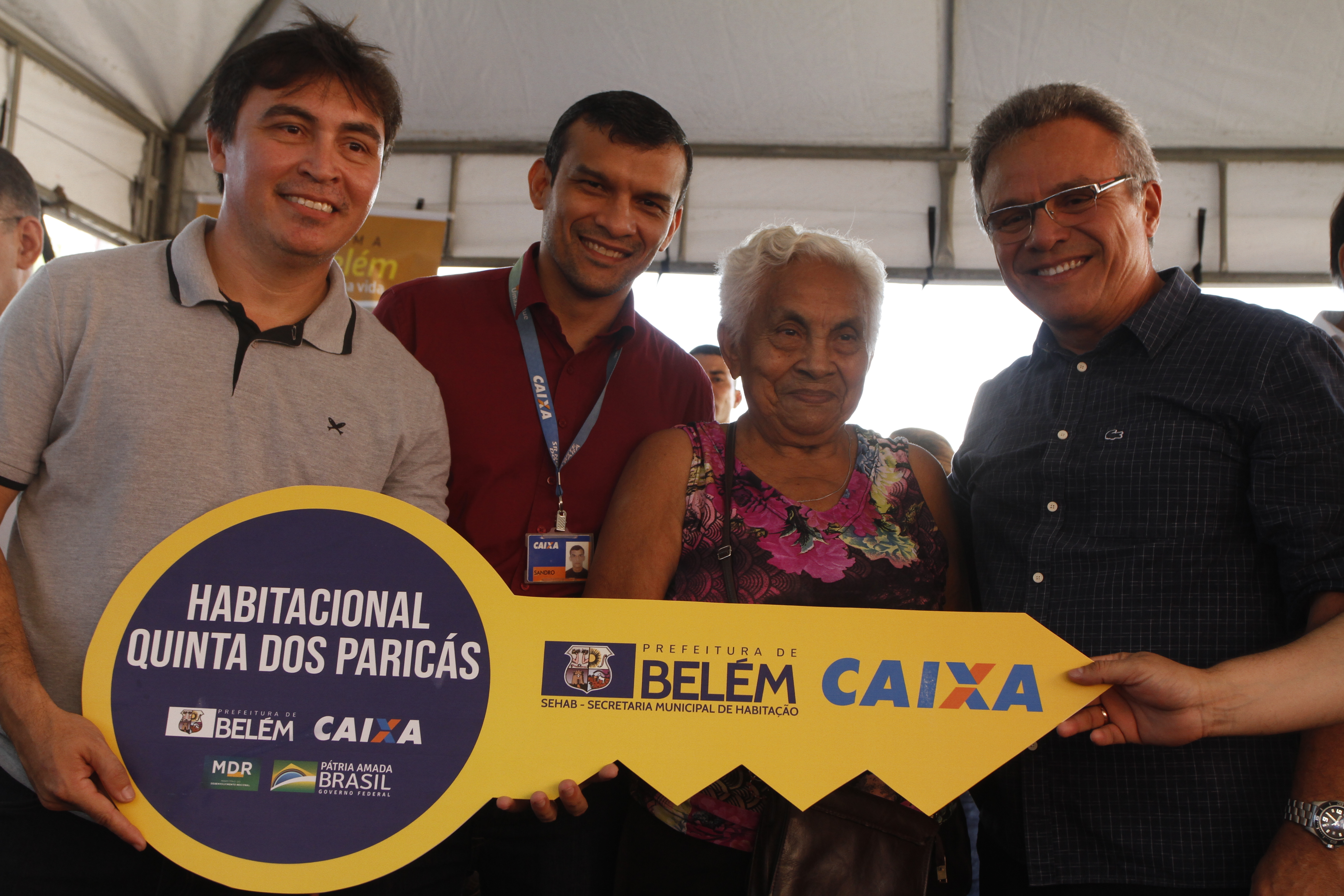 Prefeitura entrega 1.104 novas chaves de apartamentos do residencial 'Quinta dos Paricás'