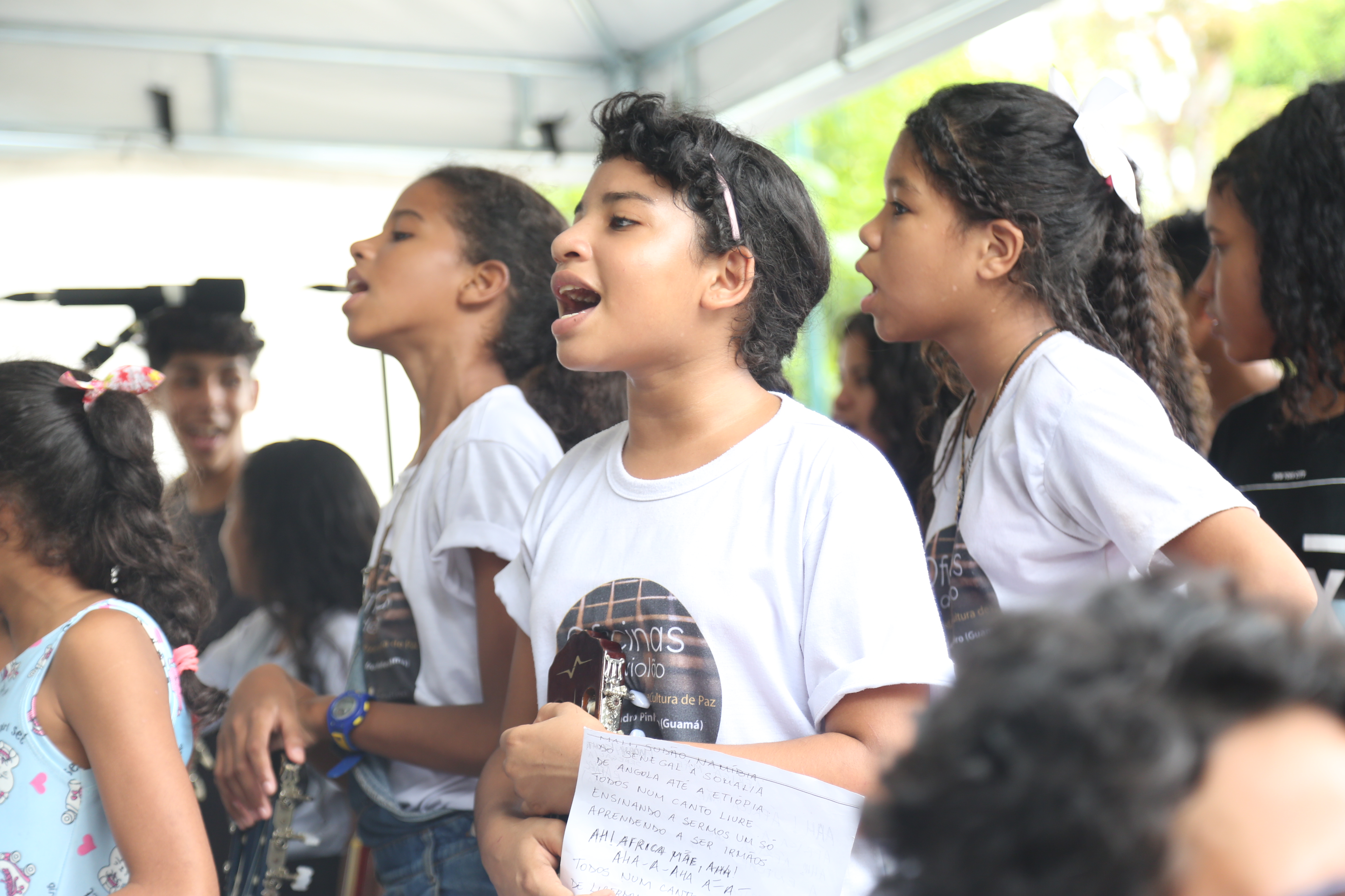 Anfiteatro da Praça da República recebeu show do projeto "Violão Cidadão"