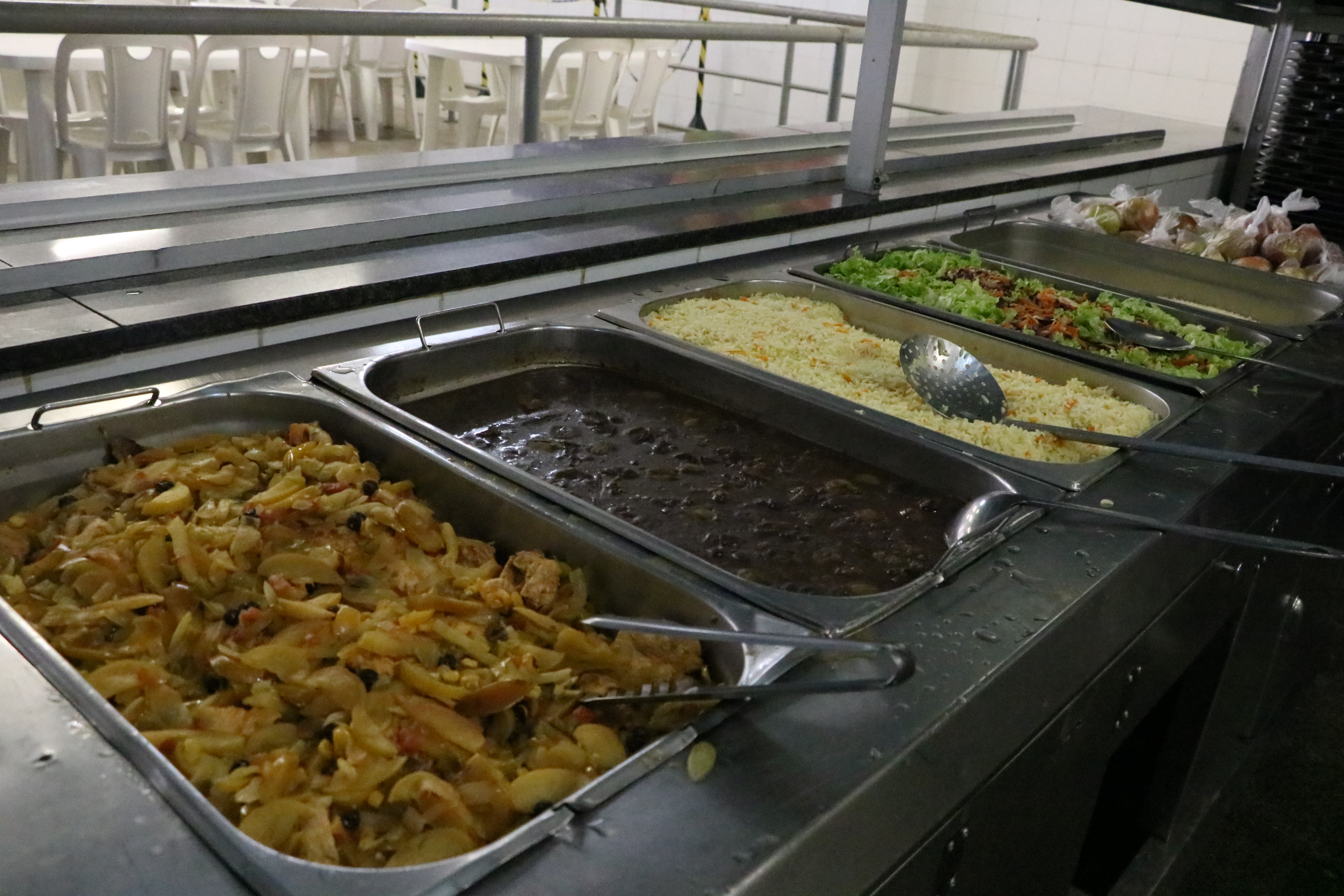Restaurante Popular oferece cardápio especial de Natal nesta segunda, 23
