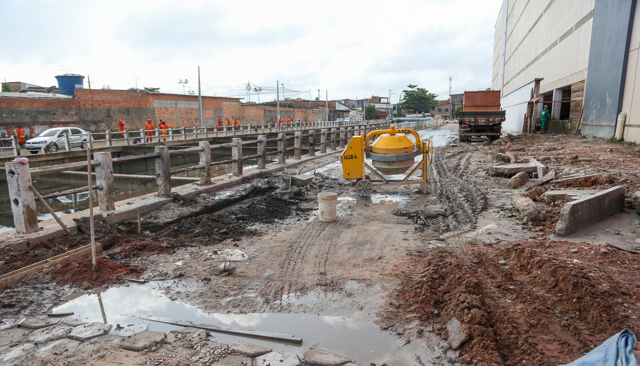 Prefeito Zenaldo Coutinho vistoria obras em andamento pela cidade