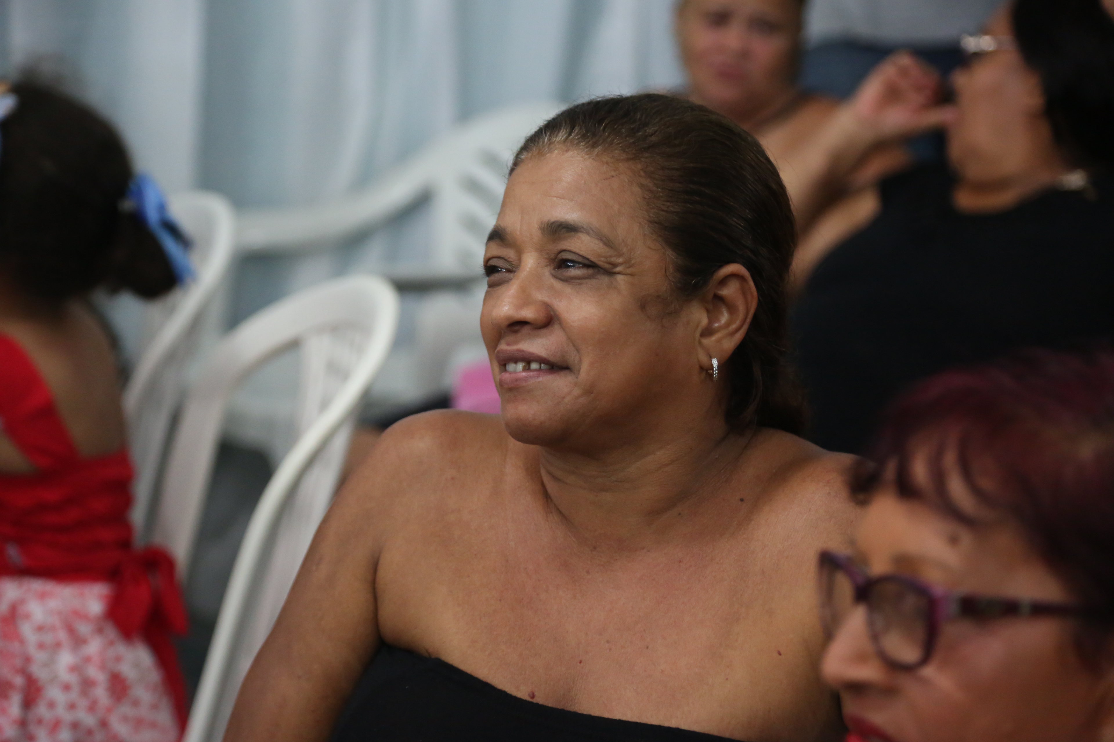 Programa Chão Legal entrega 80 títulos de posse a famílias de Icoaraci