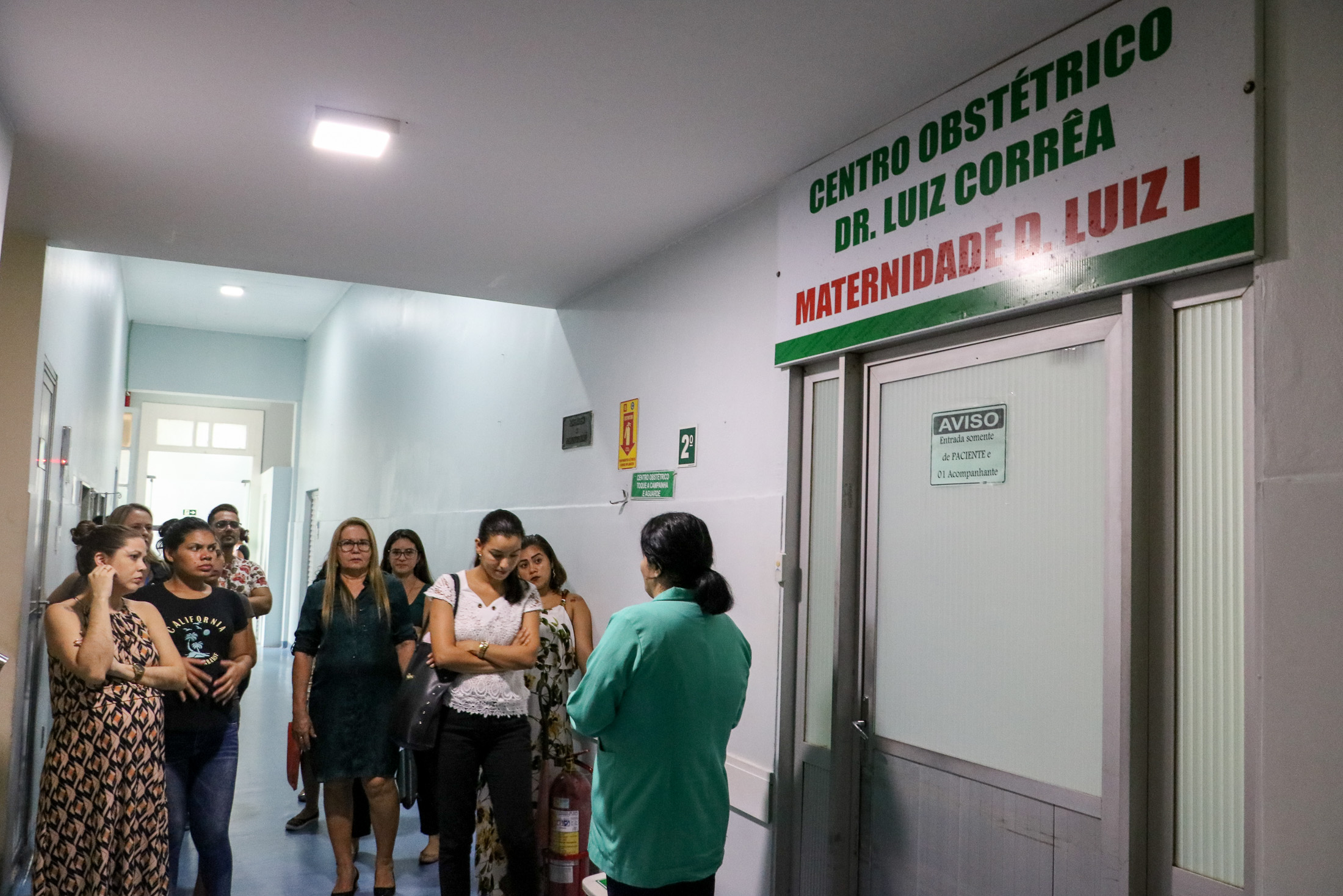 Sesma promove visita de vinculação de gestantes em maternidade da capital