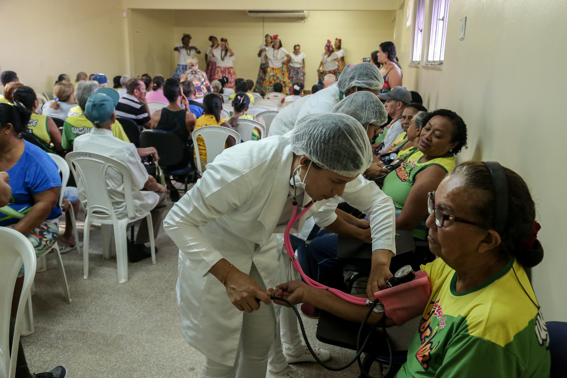 Mutirão leva assistência e saúde aos idosos no bairro do Tapanã