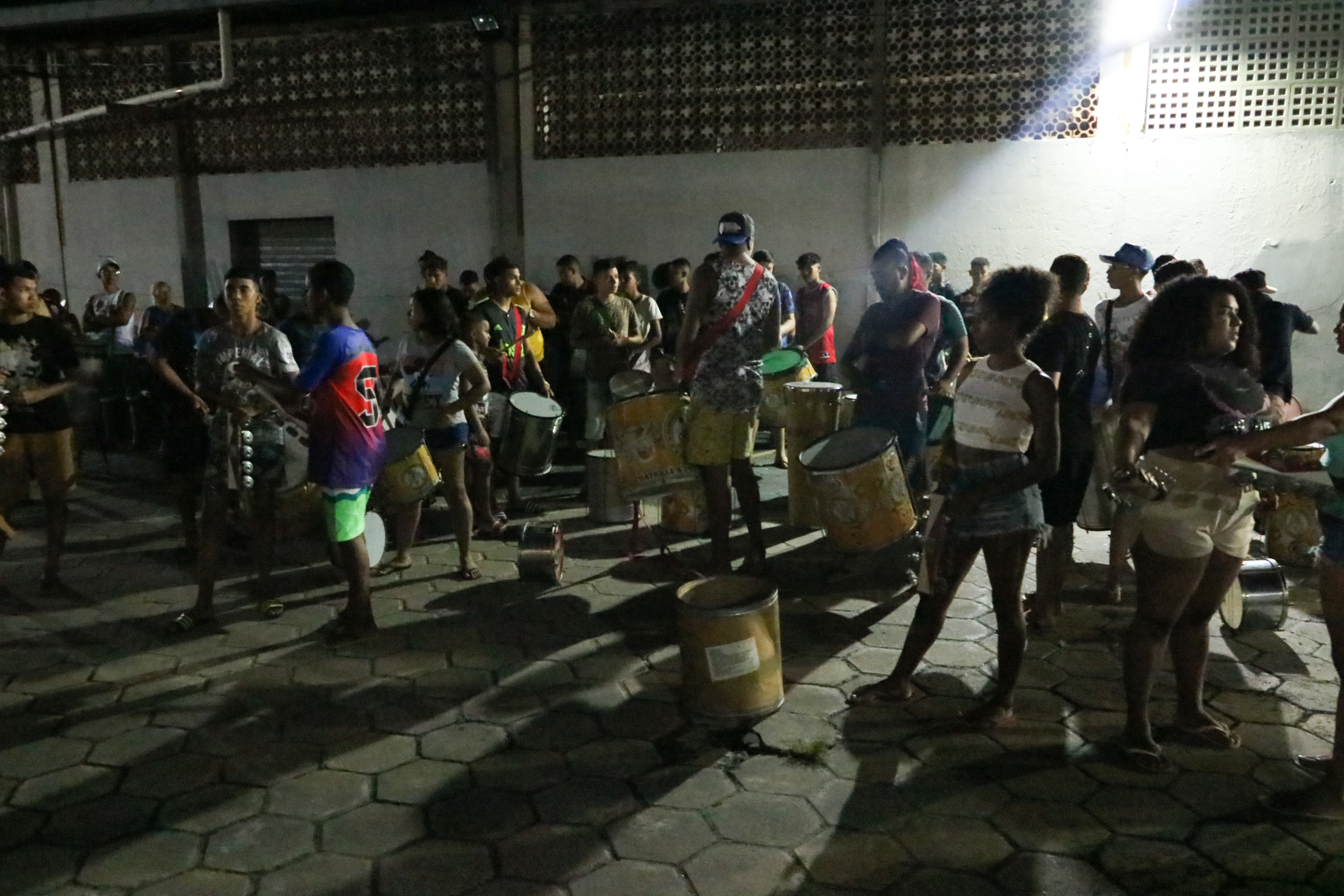 Escola de samba Xodó da Nega levará à avenida a luta de mulheres ao longo dos anos 