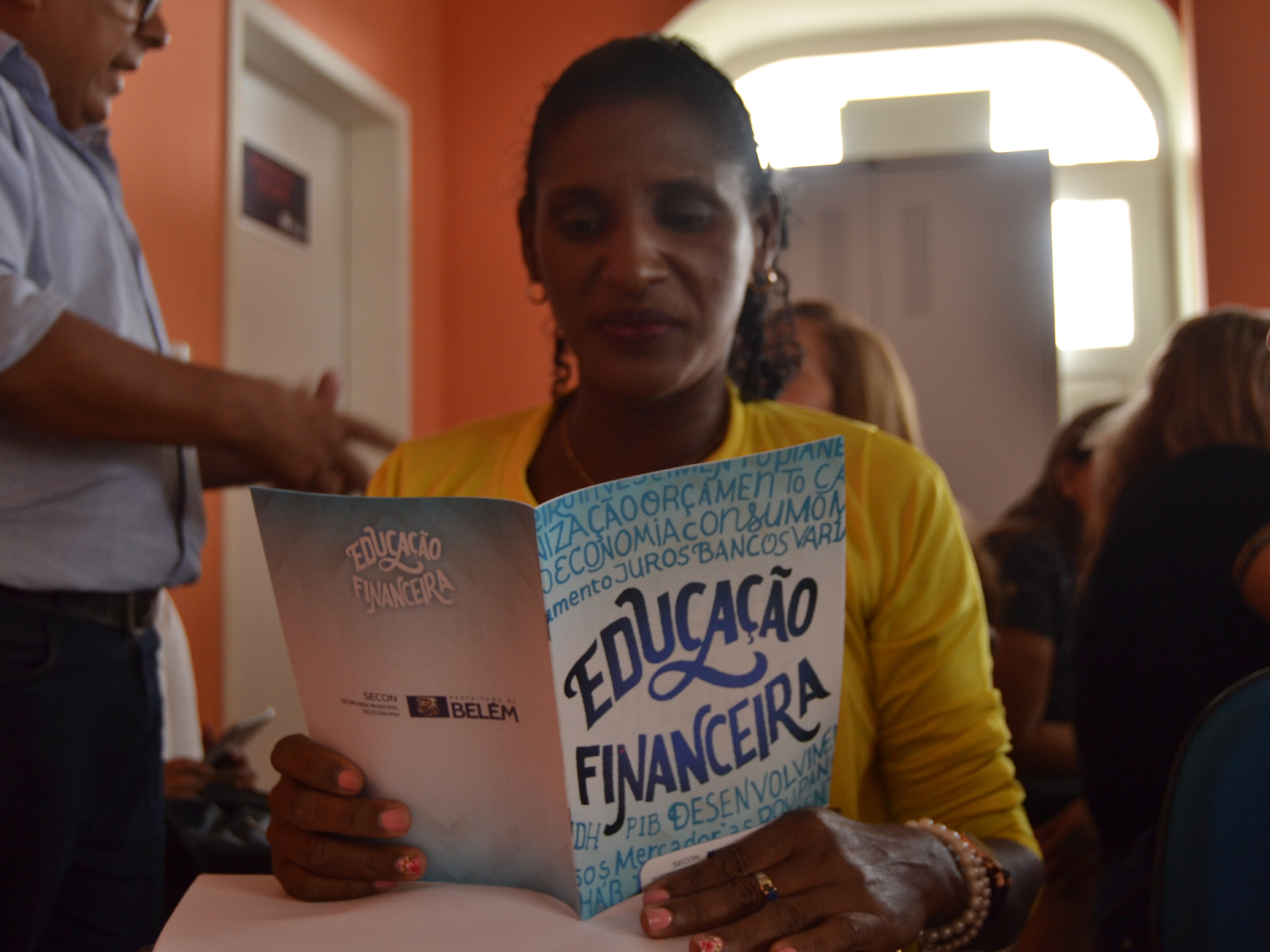 Servidores municipais de Icoaraci participam de palestra sobre Educação Financeira