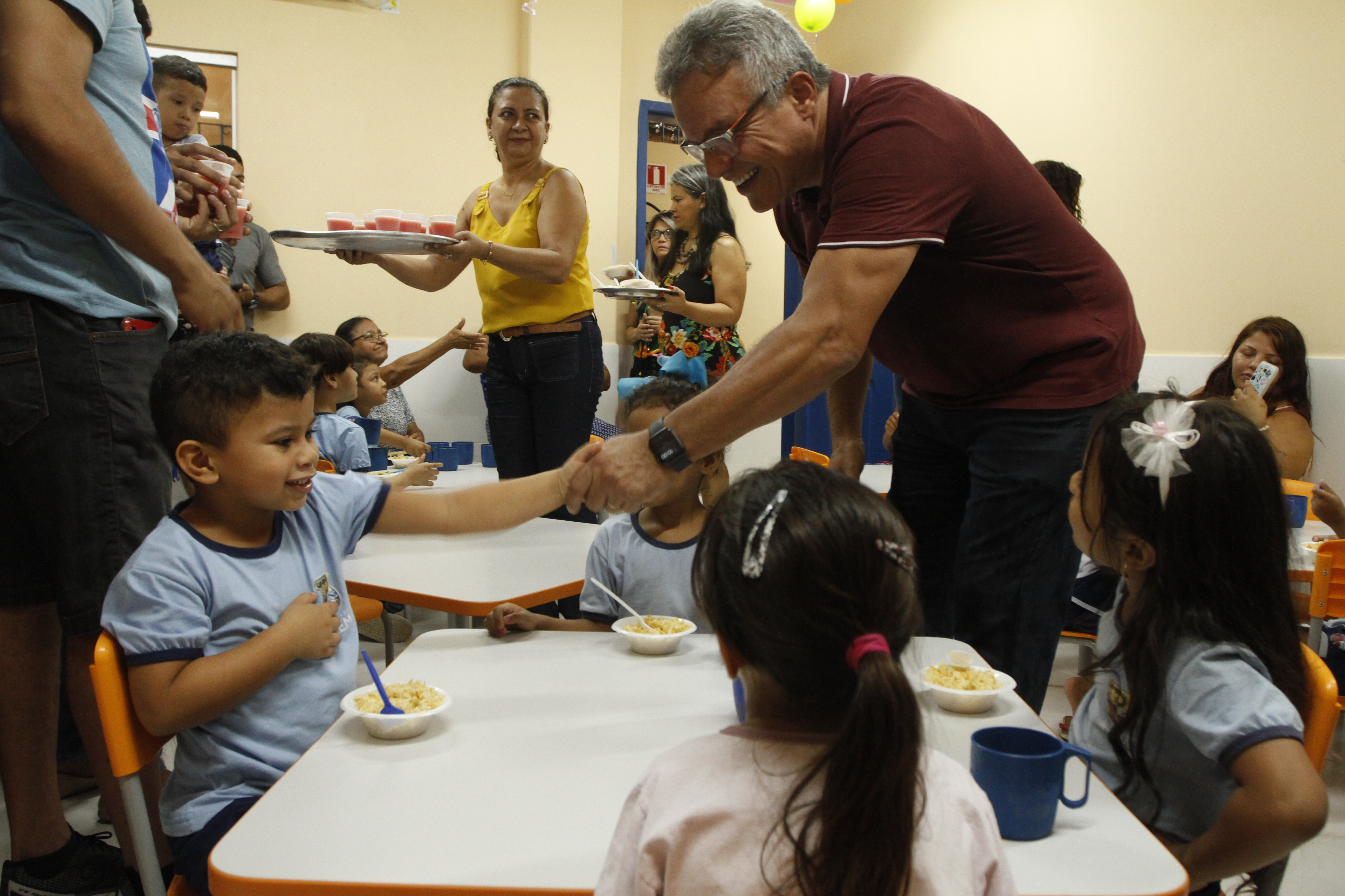 Prefeitura entrega obra de reforma da escola Professora Angélica do Carmo Santos Paiva