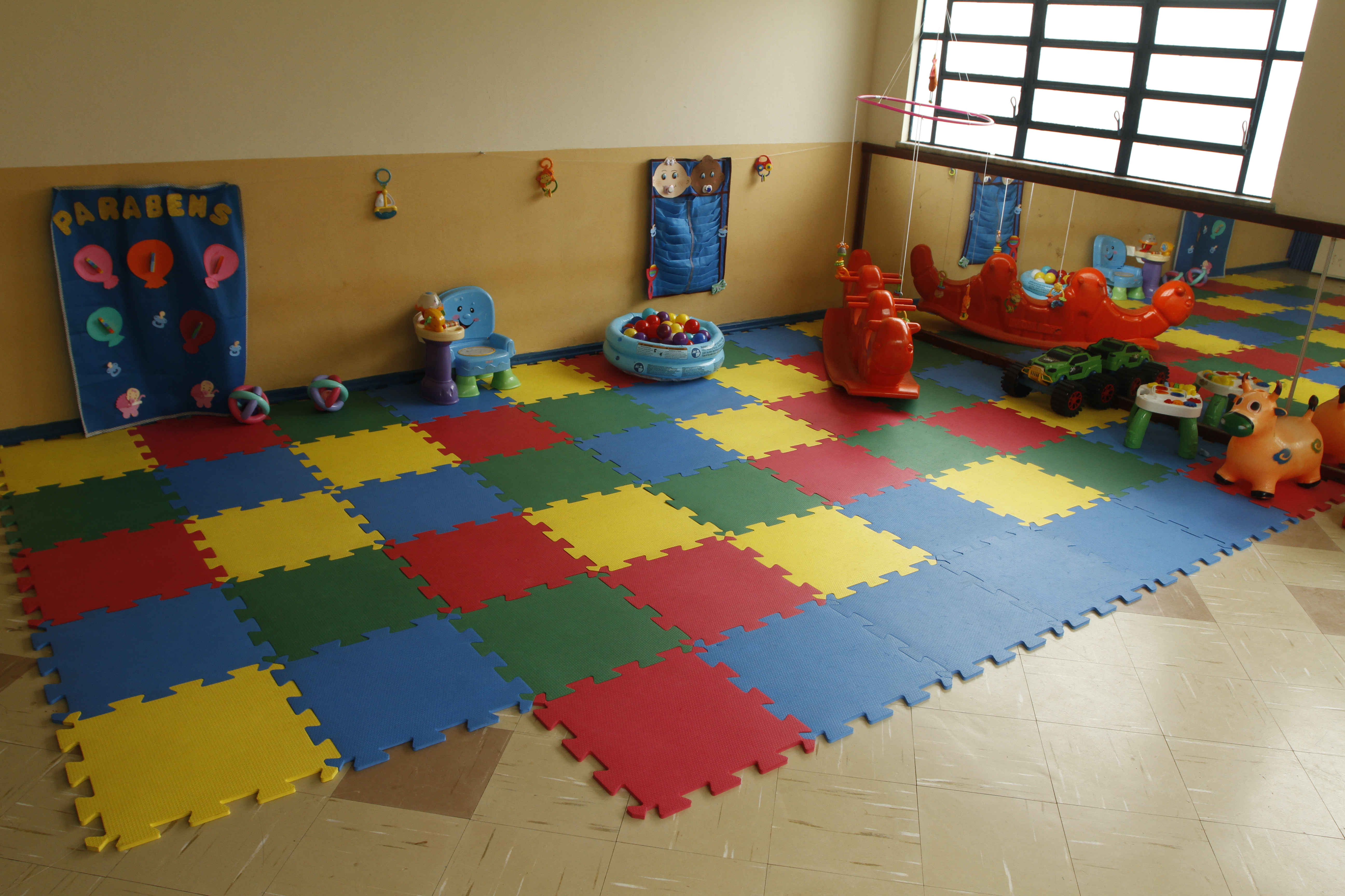 Prefeitura de Belém entrega escola reformada e climatizada no Tenoné