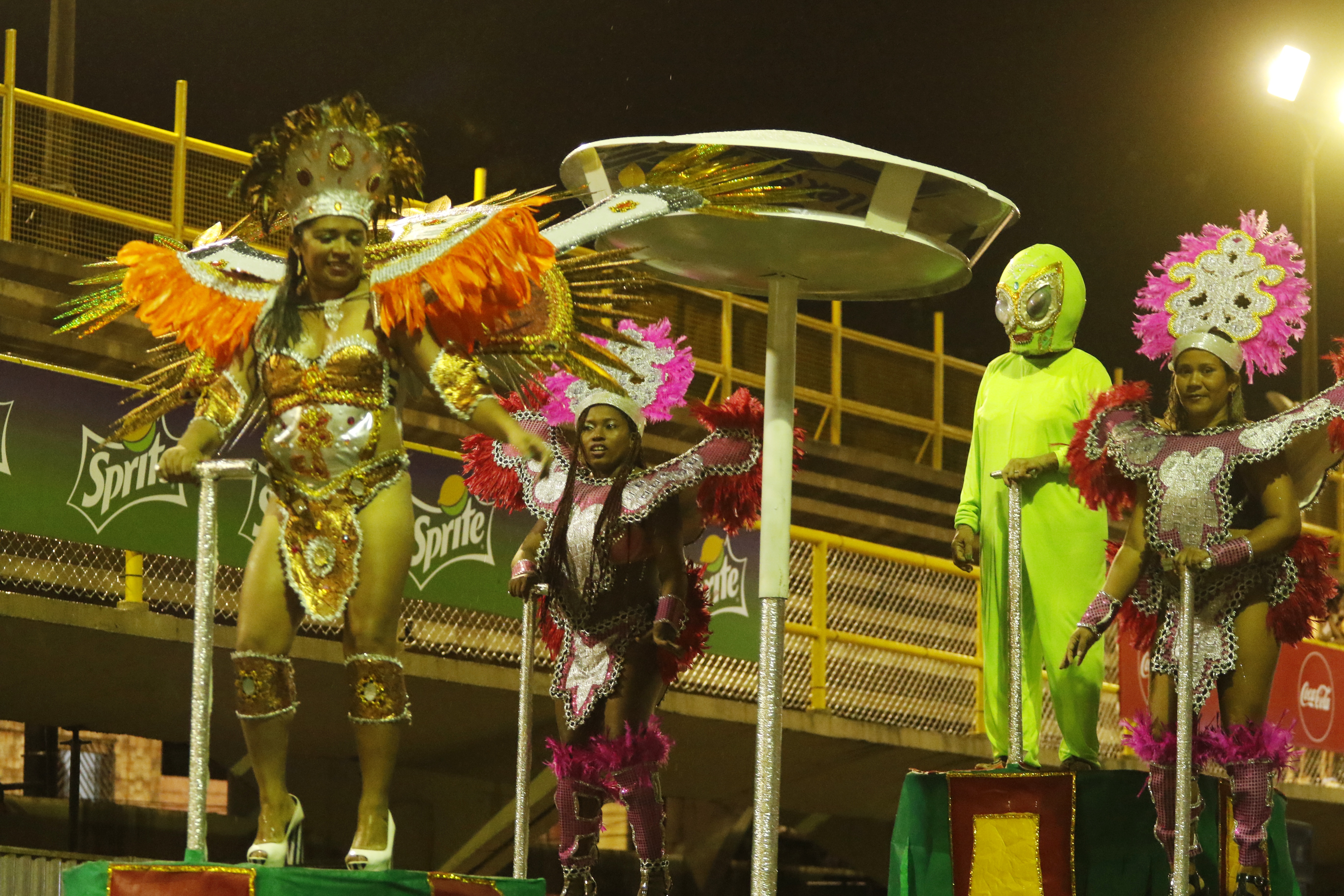 Alegria Alegria abre último dia de desfile do Carnaval Oficial das Escolas de Samba de Belém