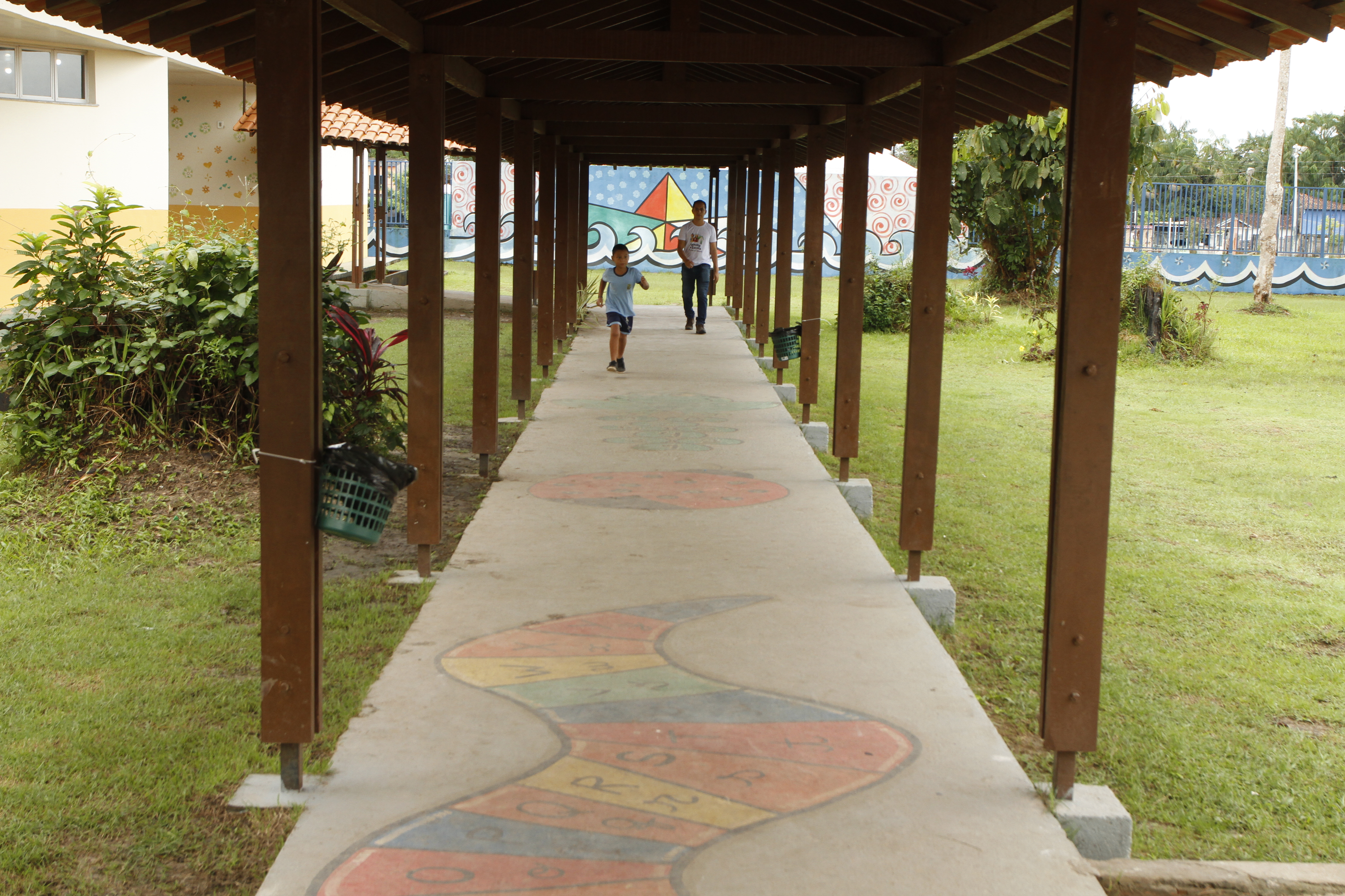 Prefeitura entrega escola Pedro Demo revitalizada e beneficia mais de 1.300 alunos em Outeiro