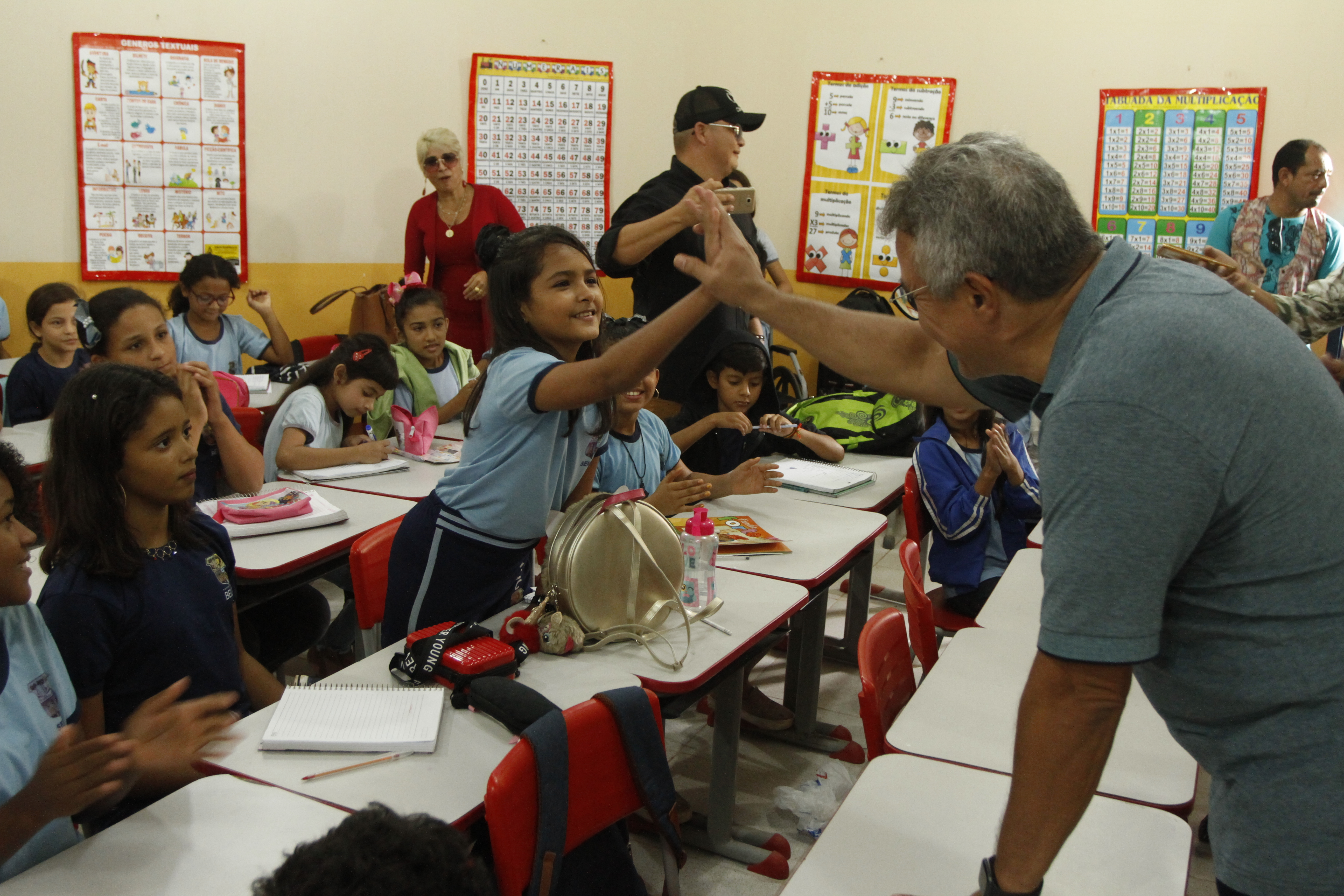 Prefeitura entrega escola Pedro Demo revitalizada e beneficia mais de 1.300 alunos em Outeiro