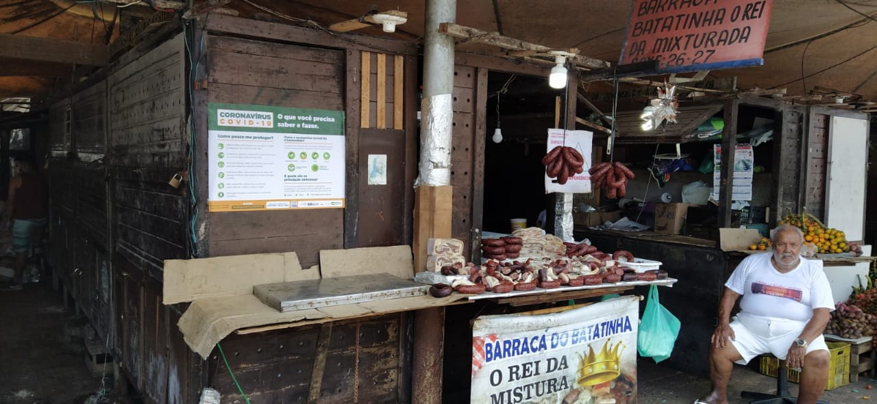 Prefeitura de Belém orienta feirantes sobre prevenção do Covid-19