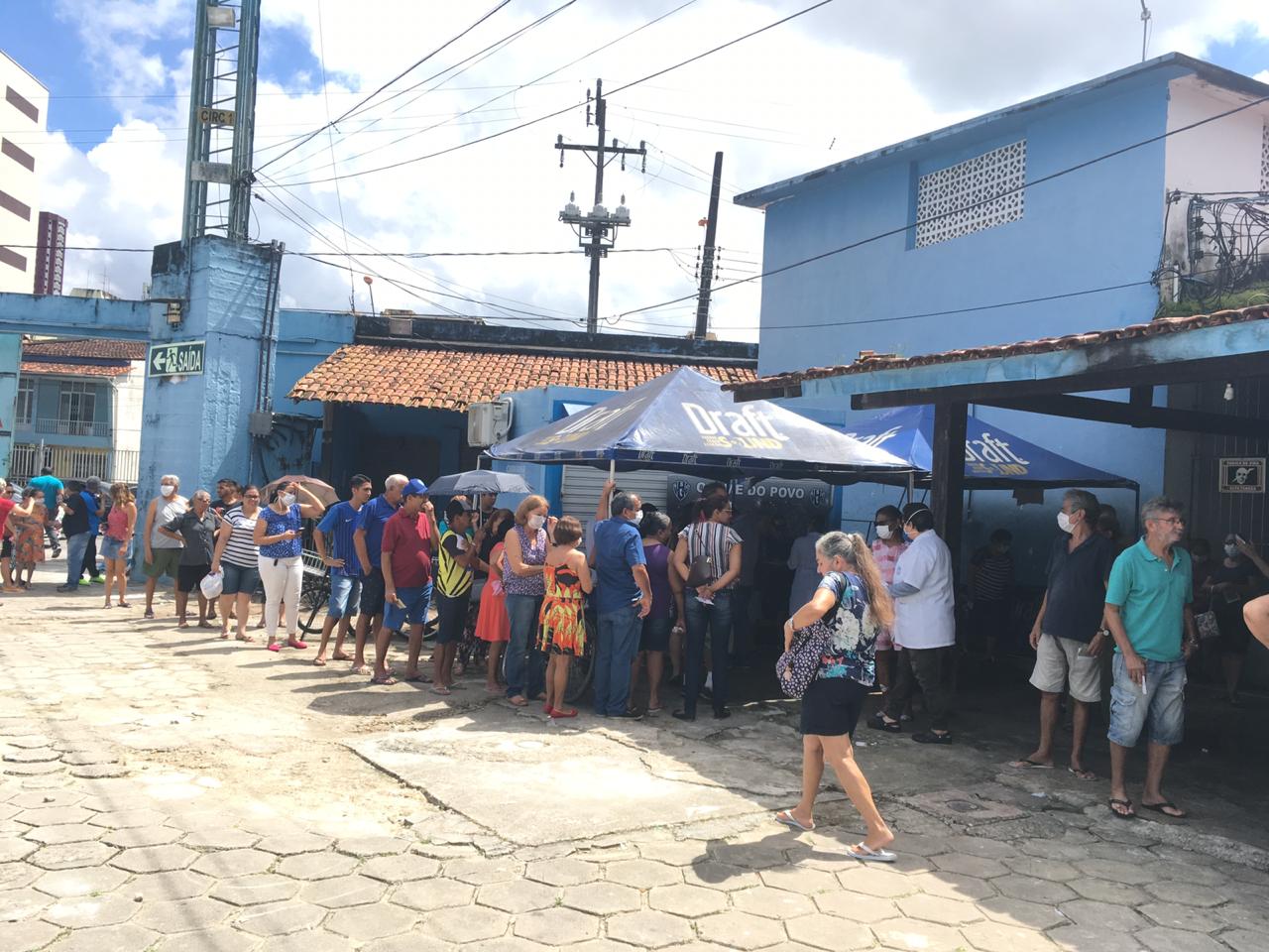Mais de 36 mil pessoas são vacinadas no primeiro dia de campanha contra a gripe