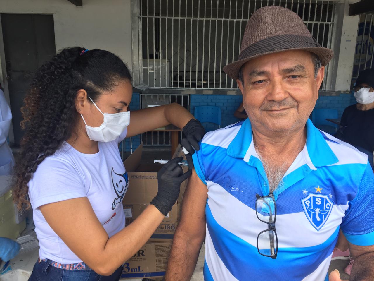Mais de 36 mil pessoas são vacinadas no primeiro dia de campanha contra a gripe