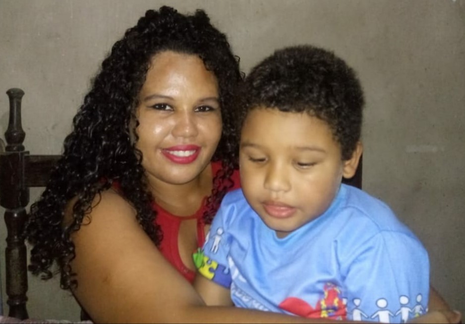 Em Mosqueiro, professora da educação especial mantém atendimento para alunos com deficiência