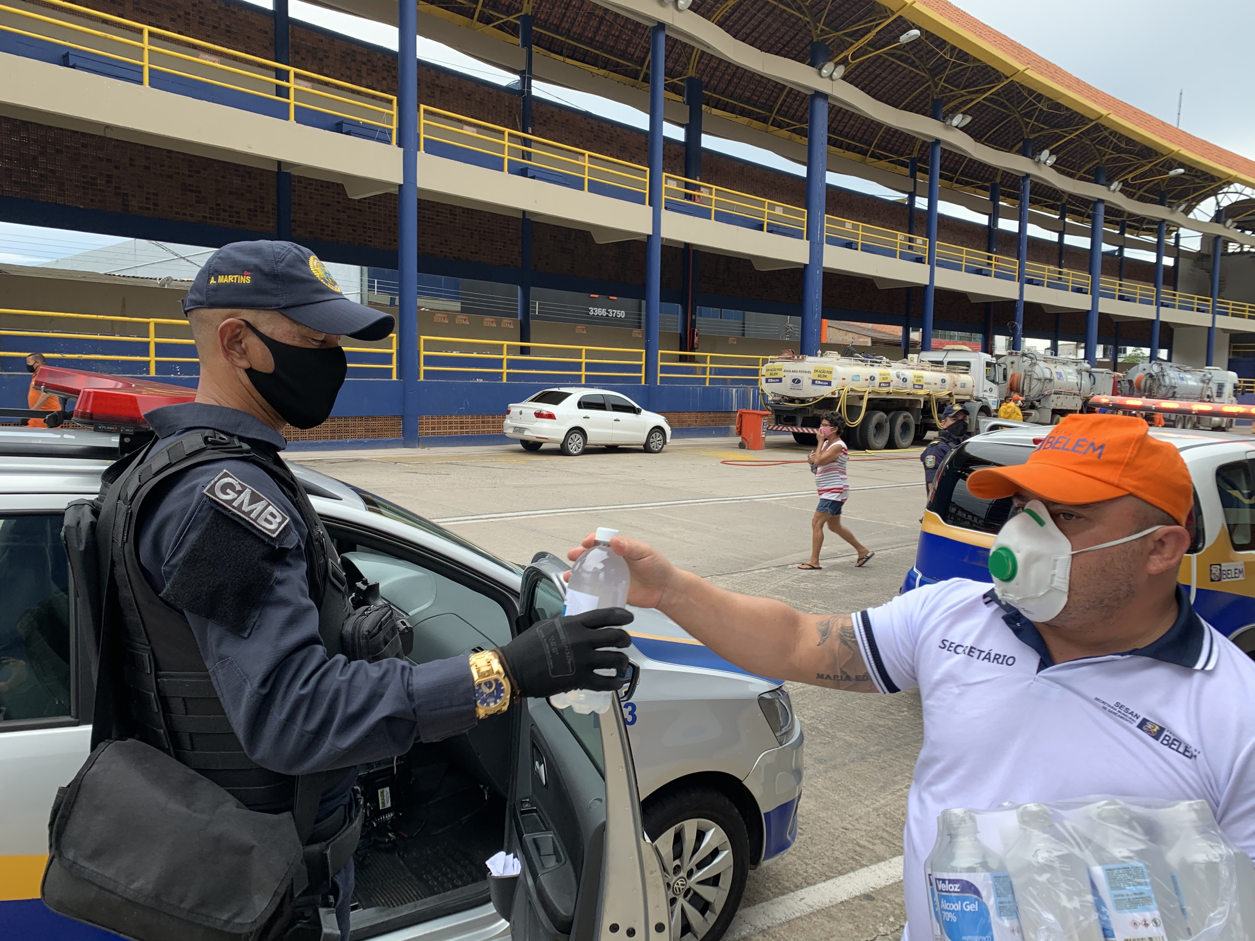 Desinfecção de vias e veículos oficiais interrompem propagação da covid-19