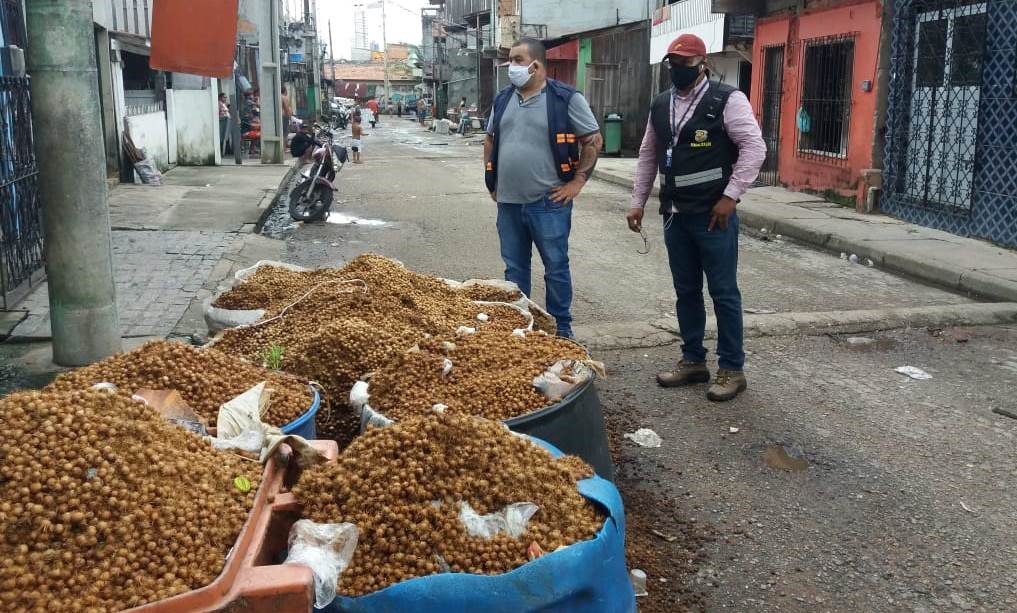 Ação integrada combate o descarte irregular de lixo em frente a Unidade Básica do Jurunas