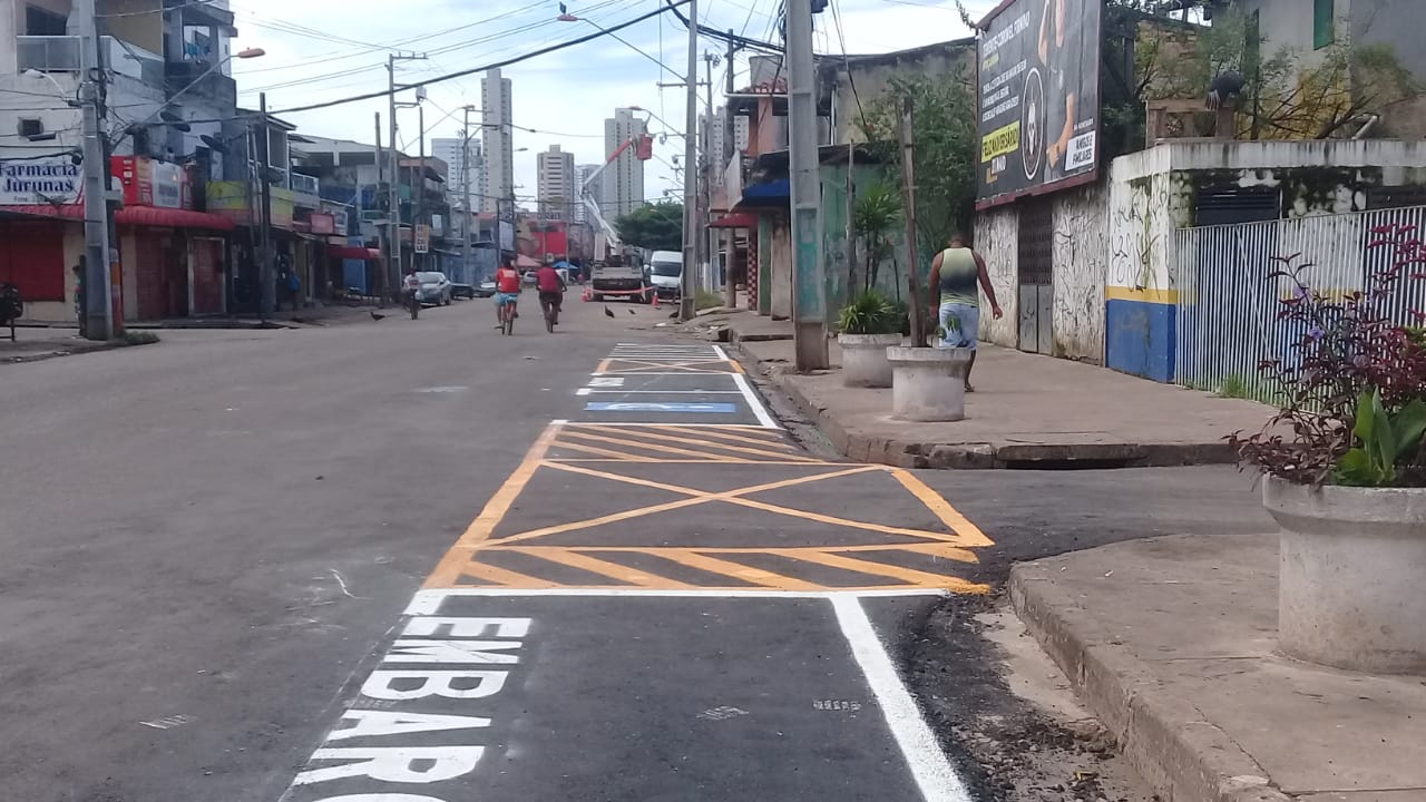 Ação integrada combate o descarte irregular de lixo em frente a Unidade Básica do Jurunas