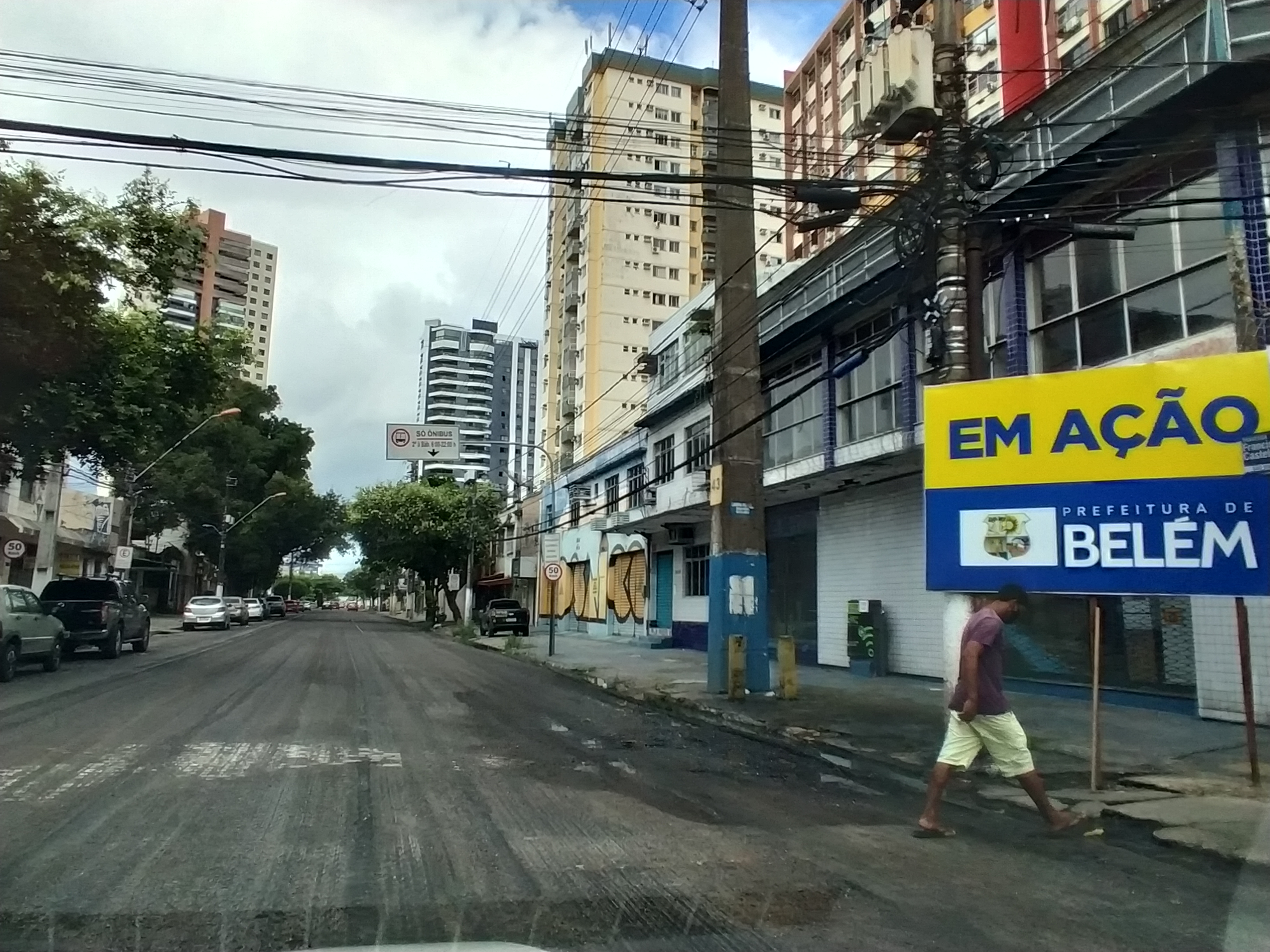Importante via de Belém recebe pavimentação asfáltica e sinalização