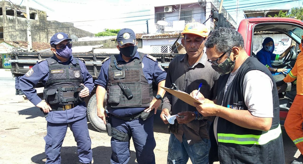 Em três dias de fiscalização, 16 carroças são apreendidas