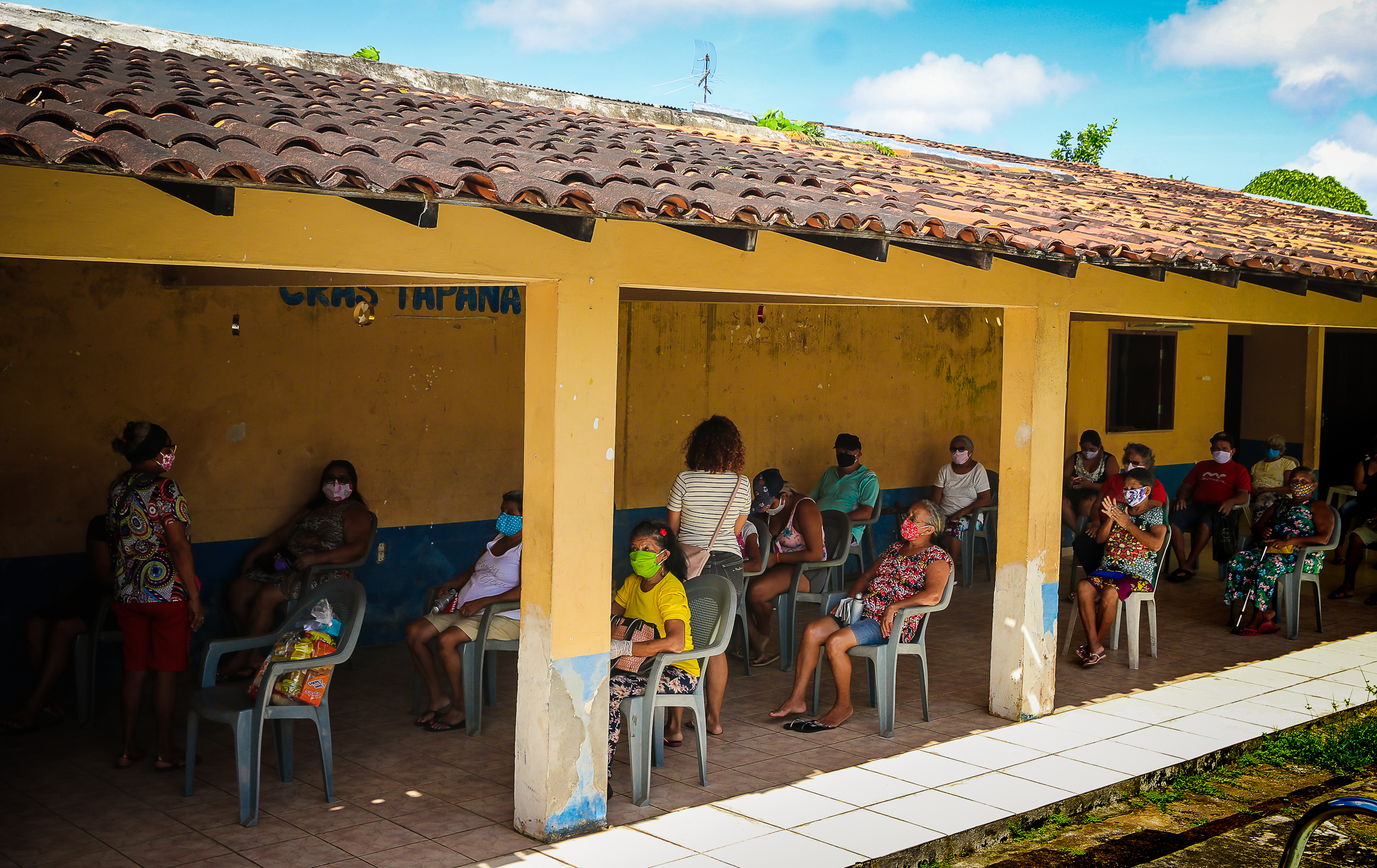 Doação de cestas básicas beneficia famílias de cinco bairros de Belém