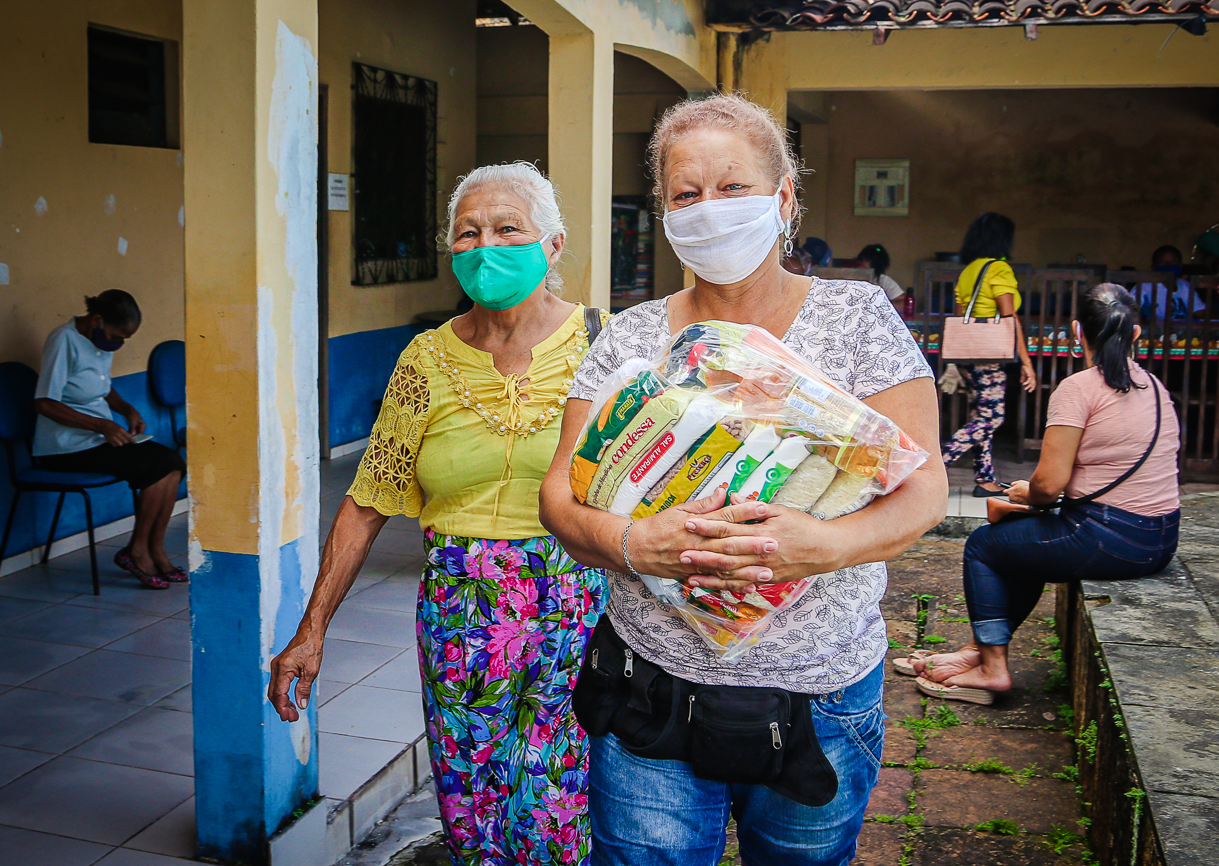 Doação de cestas básicas beneficia famílias de cinco bairros de Belém