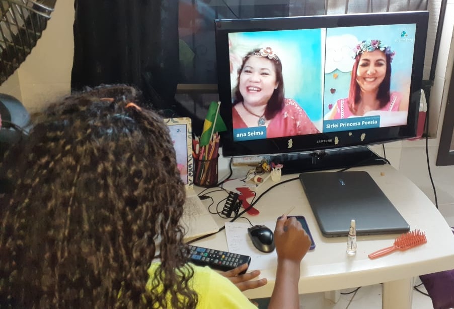 Professora de Belém participa de live sobre contação de histórias como prática pedagógica