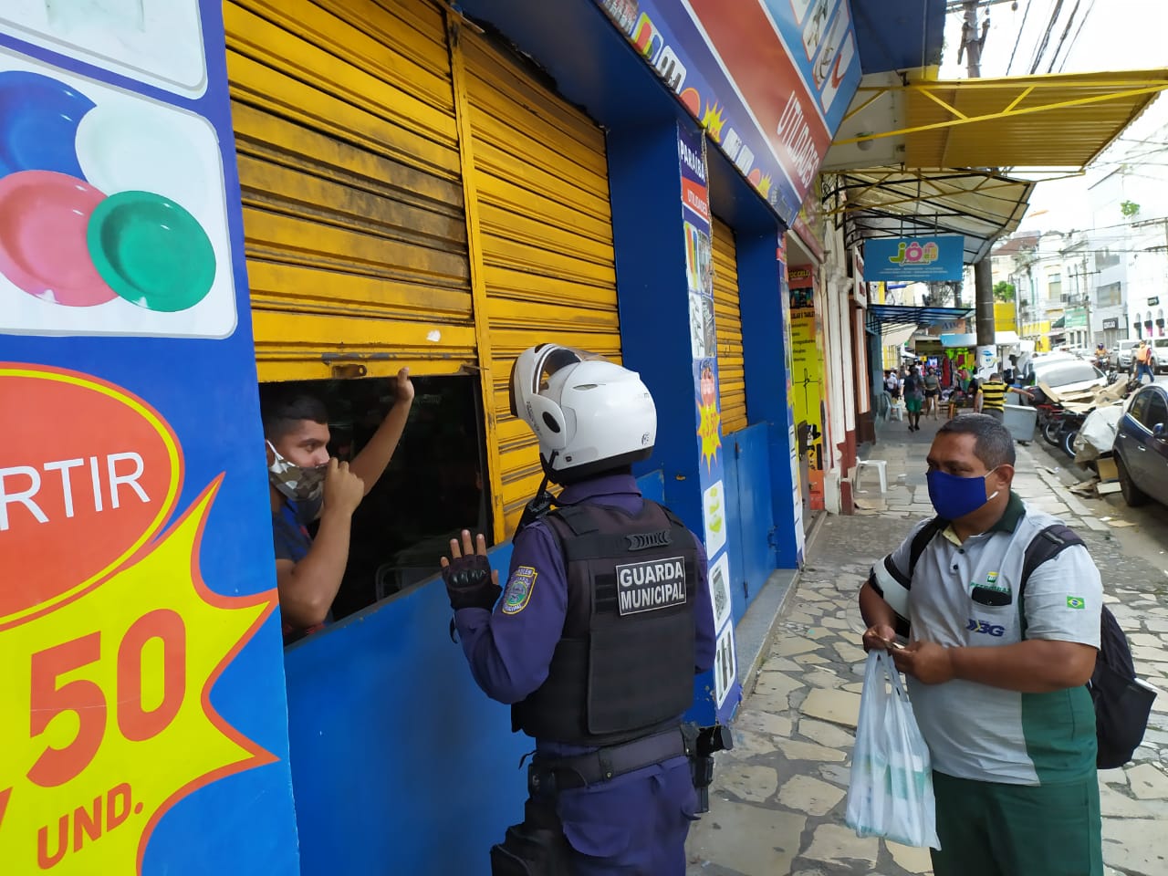Ação da Guarda Municipal fecha mais de 20 estabelecimentos comerciais neste sábado, 30
