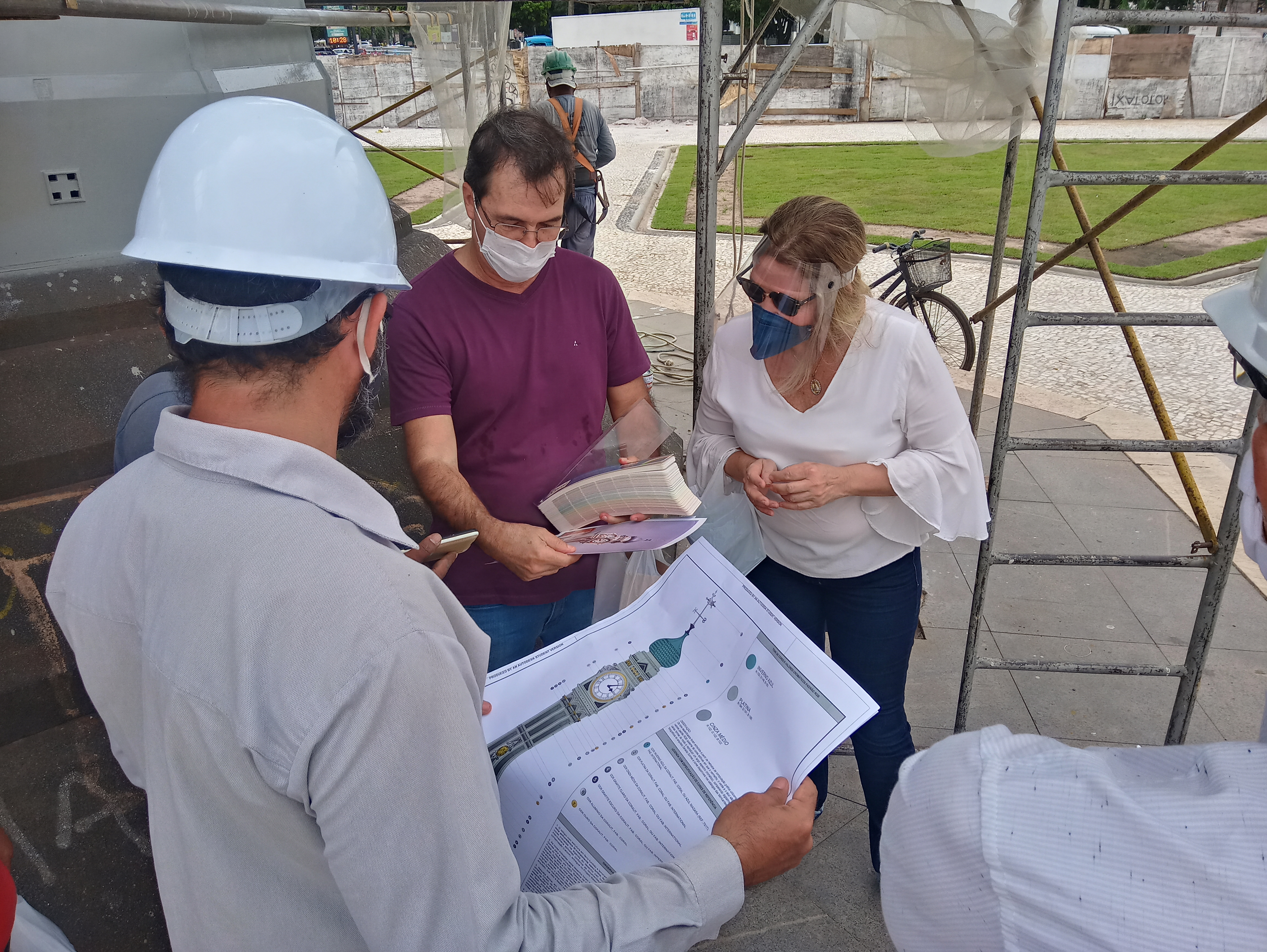 Obra na Praça do Relógio está na fase final 