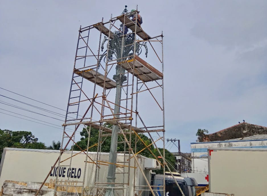 Obra na Praça do Relógio está na fase final 