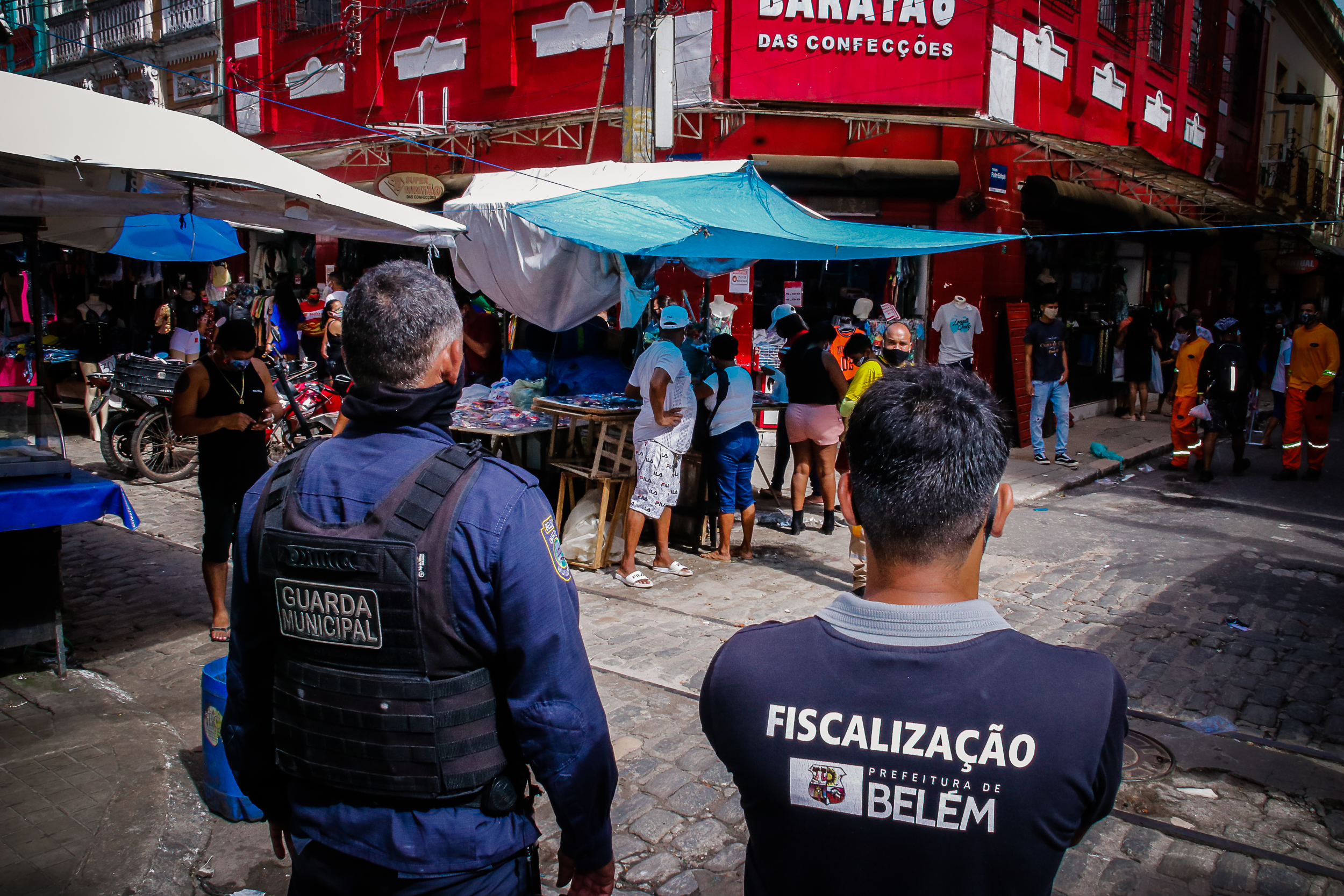Shoppings e comércios varejistas voltam a funcionar em horário normal após publicação de decreto