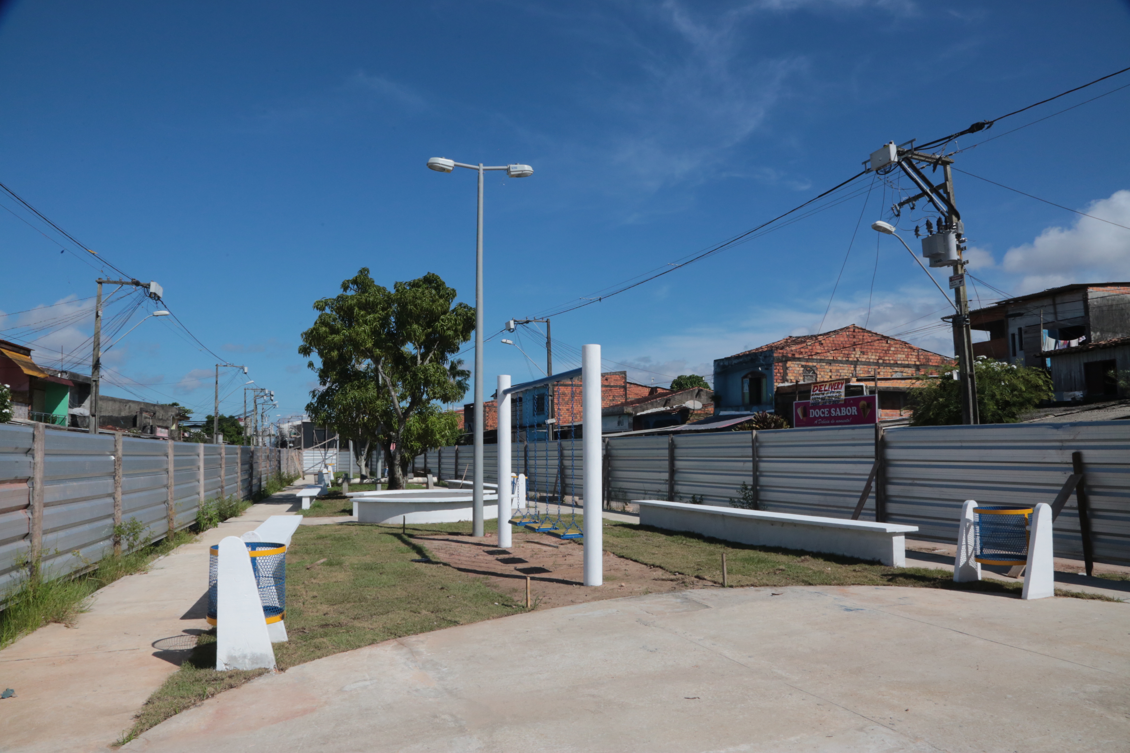 Obras da praça Helena Coutinho entram na fase final