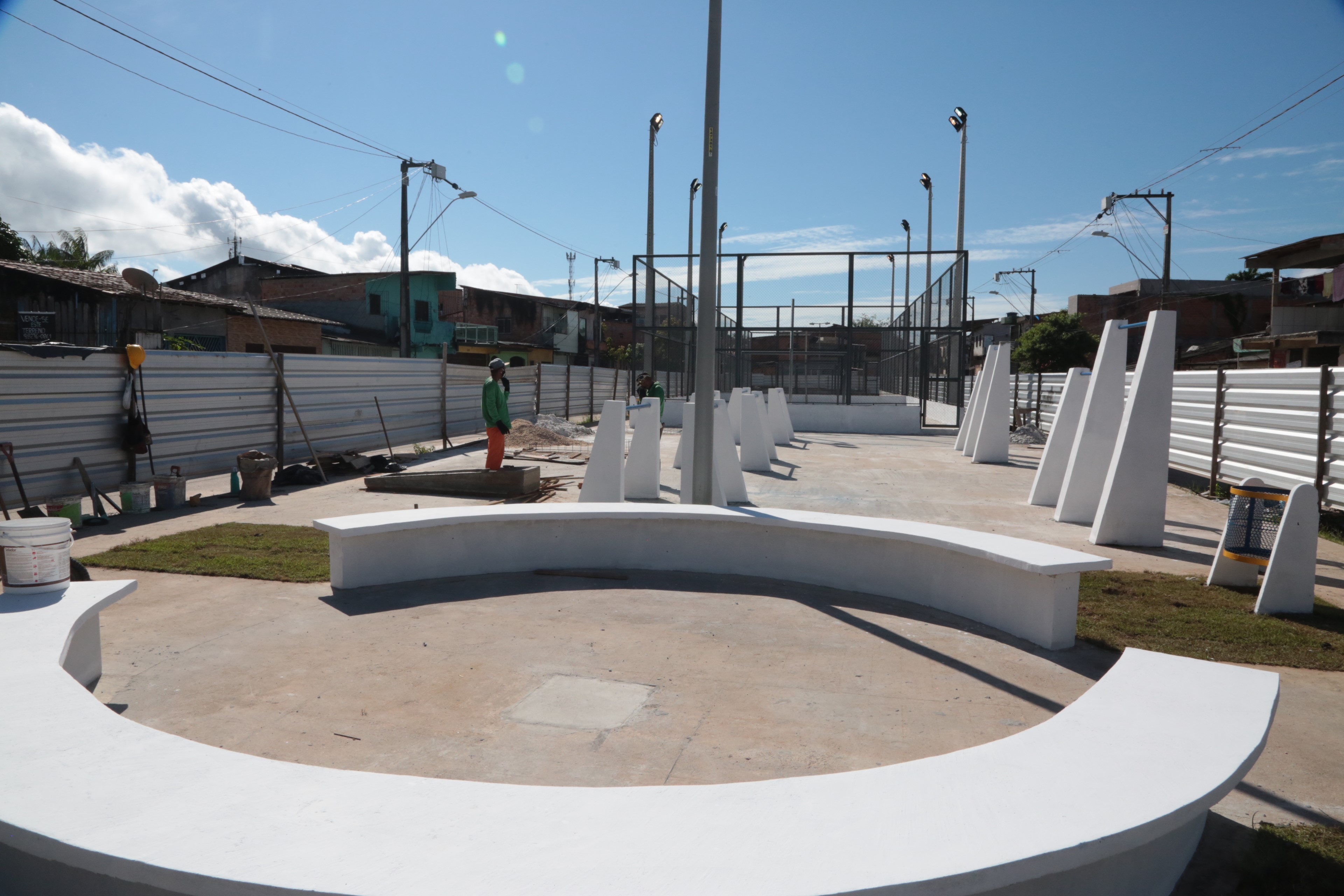 Obras da praça Helena Coutinho entram na fase final